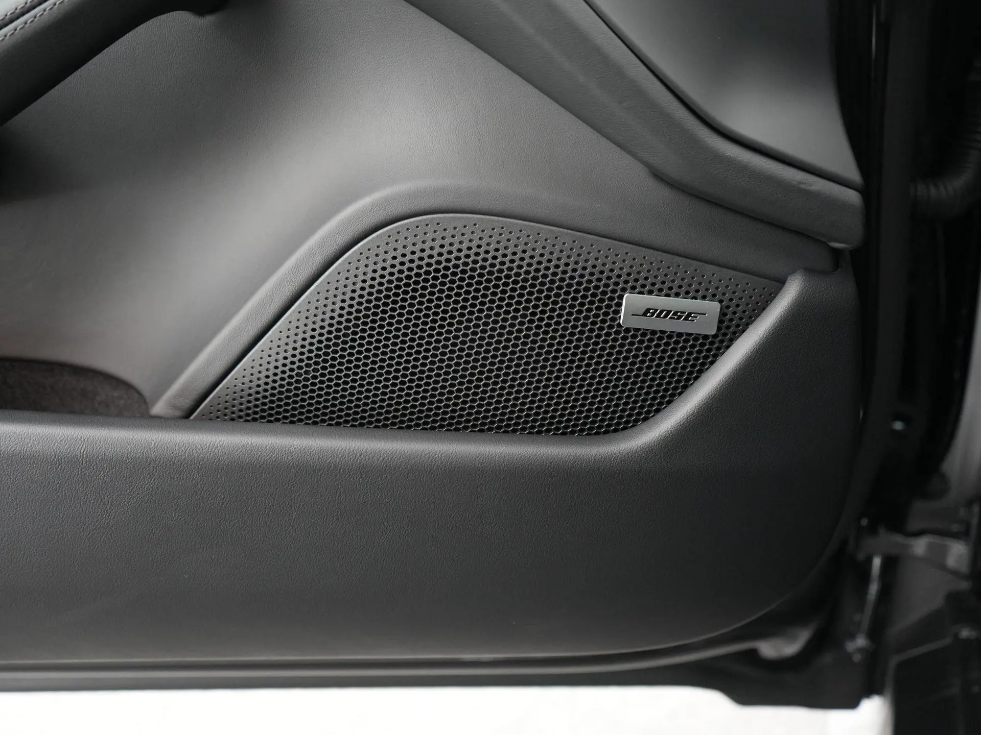 Taycan 4 Black Edition 105 kWh