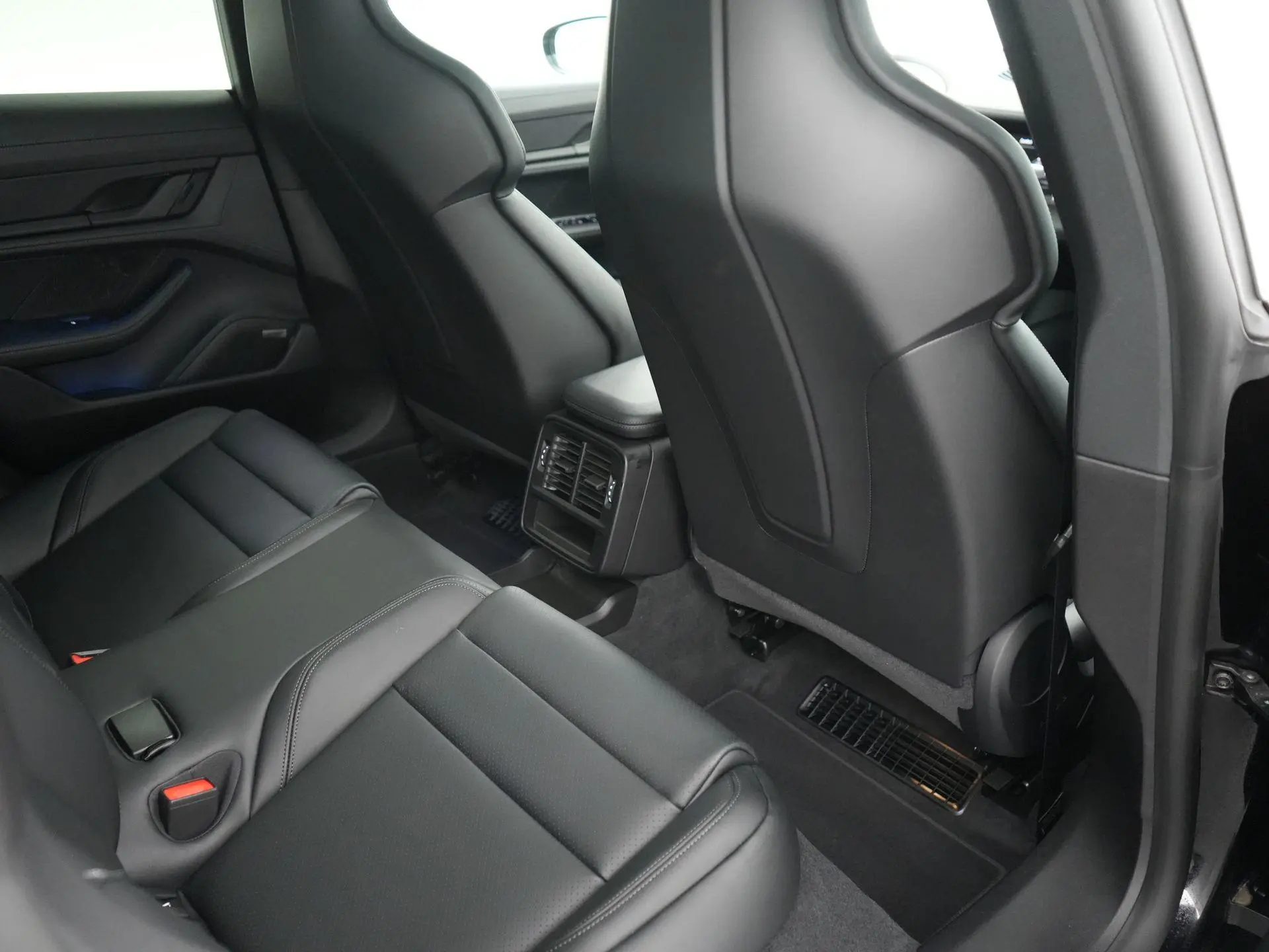 Taycan 4 Black Edition 105 kWh