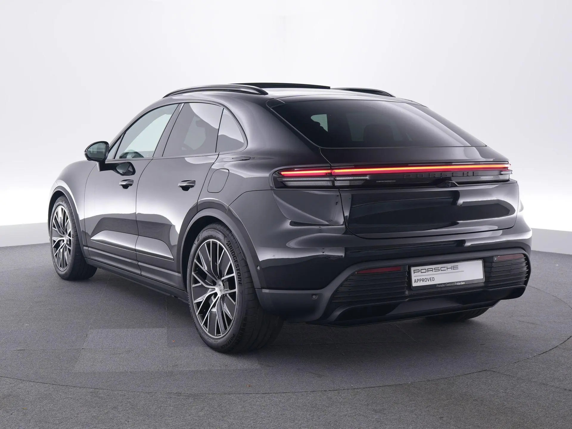 Macan 4 100 kWh