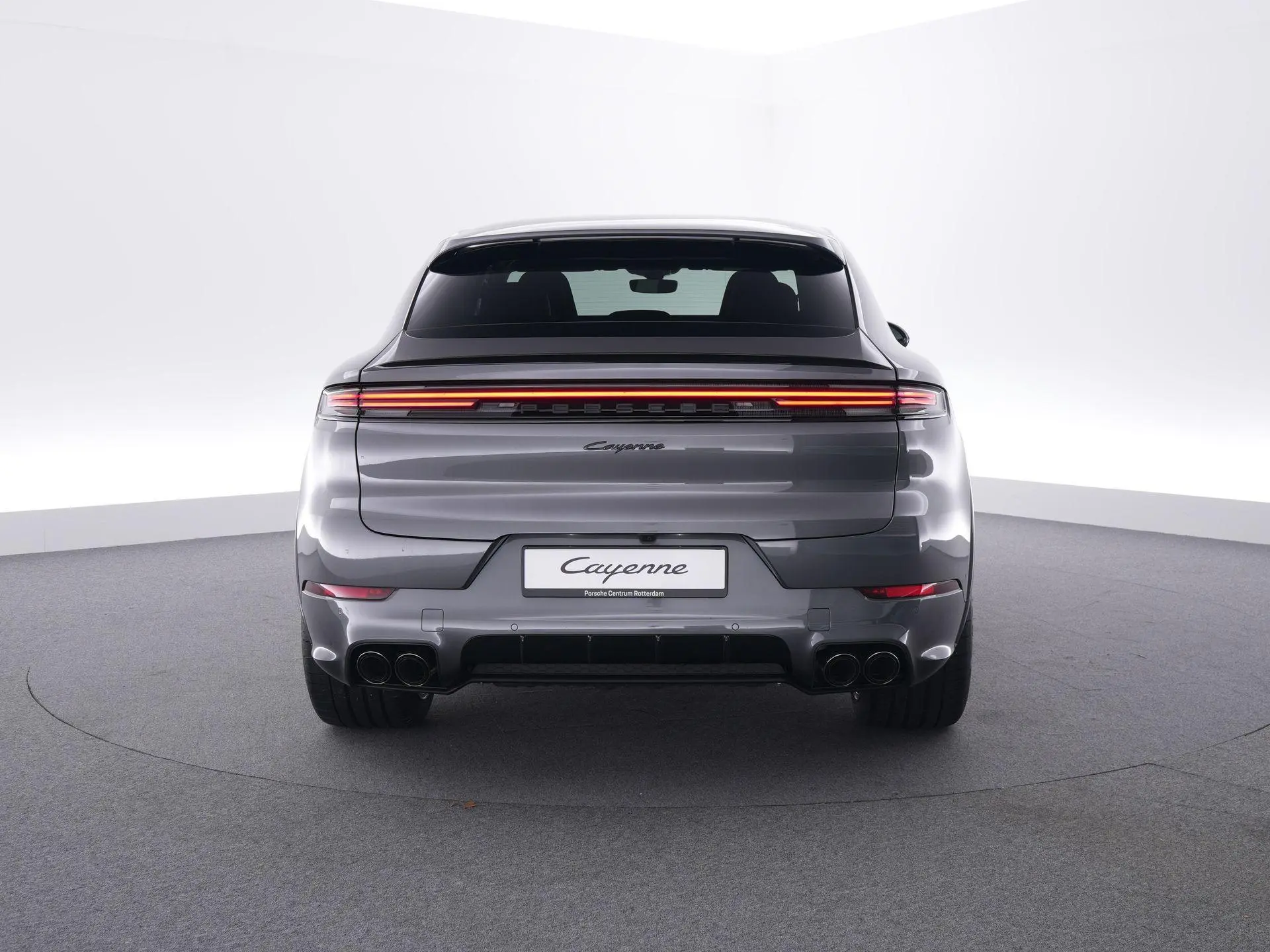 Cayenne Coupé 3.0 E-Hybrid Black Edition