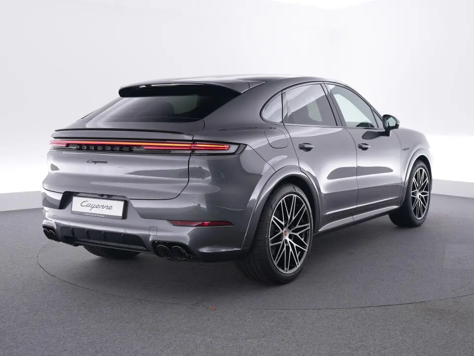 Cayenne Coupé 3.0 E-Hybrid Black Edition