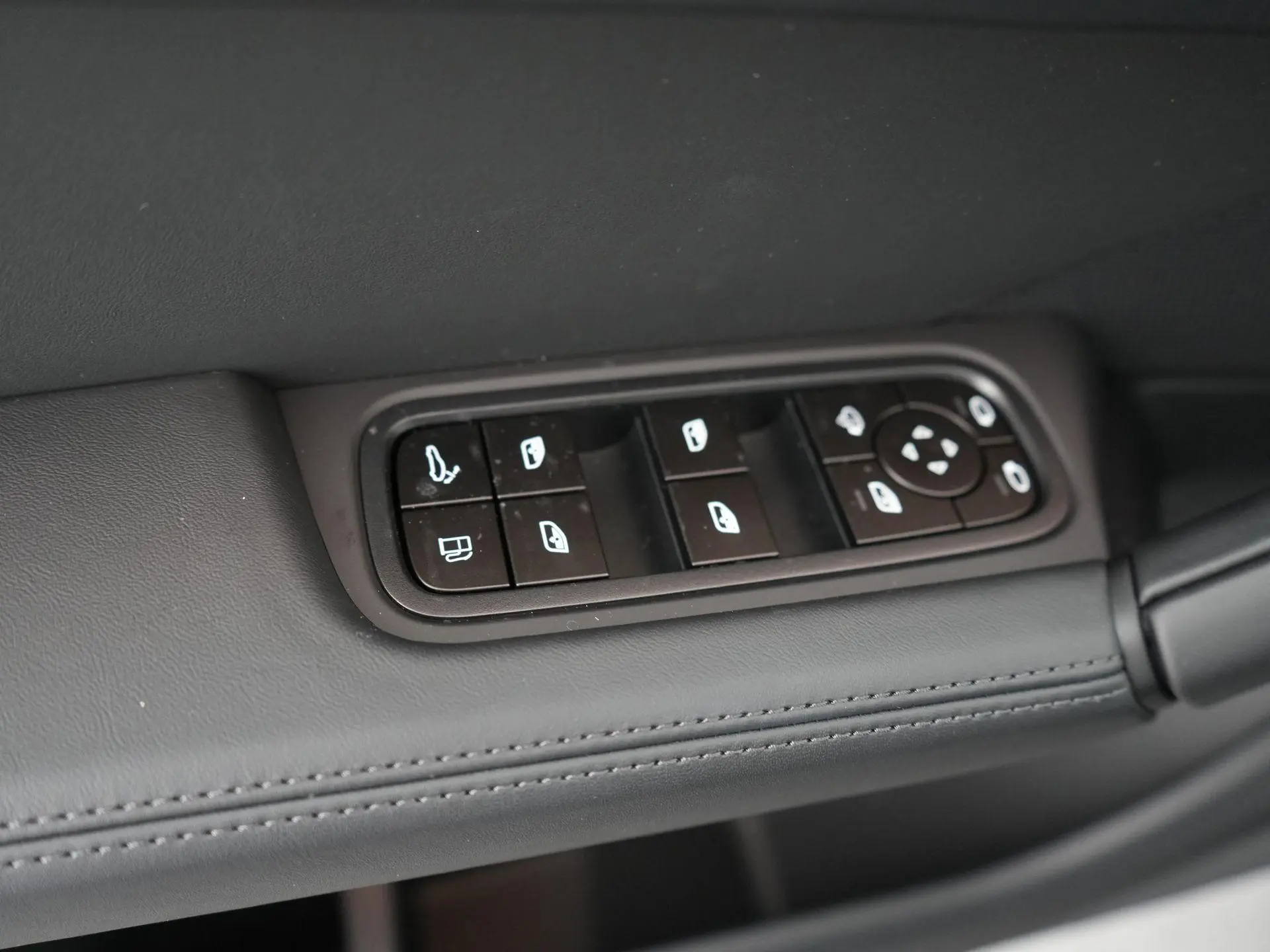 Cayenne Coupé 3.0 E-Hybrid Black Edition