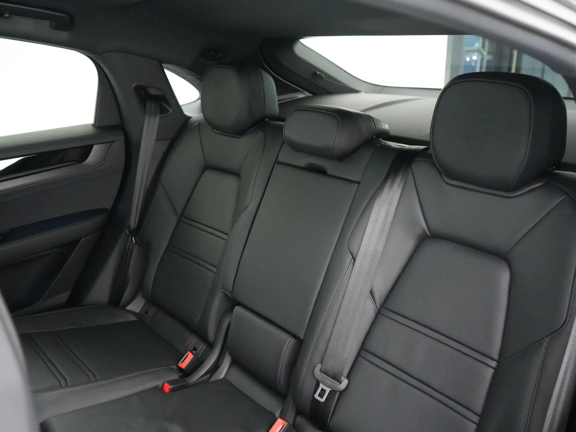 Cayenne Coupé 3.0 E-Hybrid Black Edition