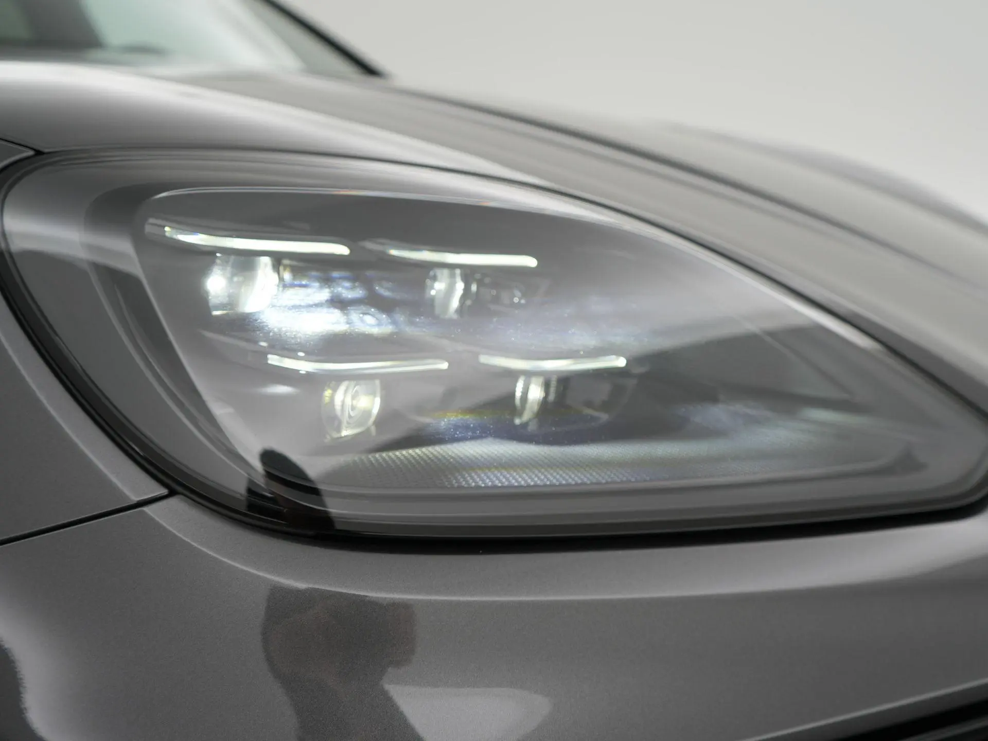 Cayenne Coupé 3.0 E-Hybrid Black Edition