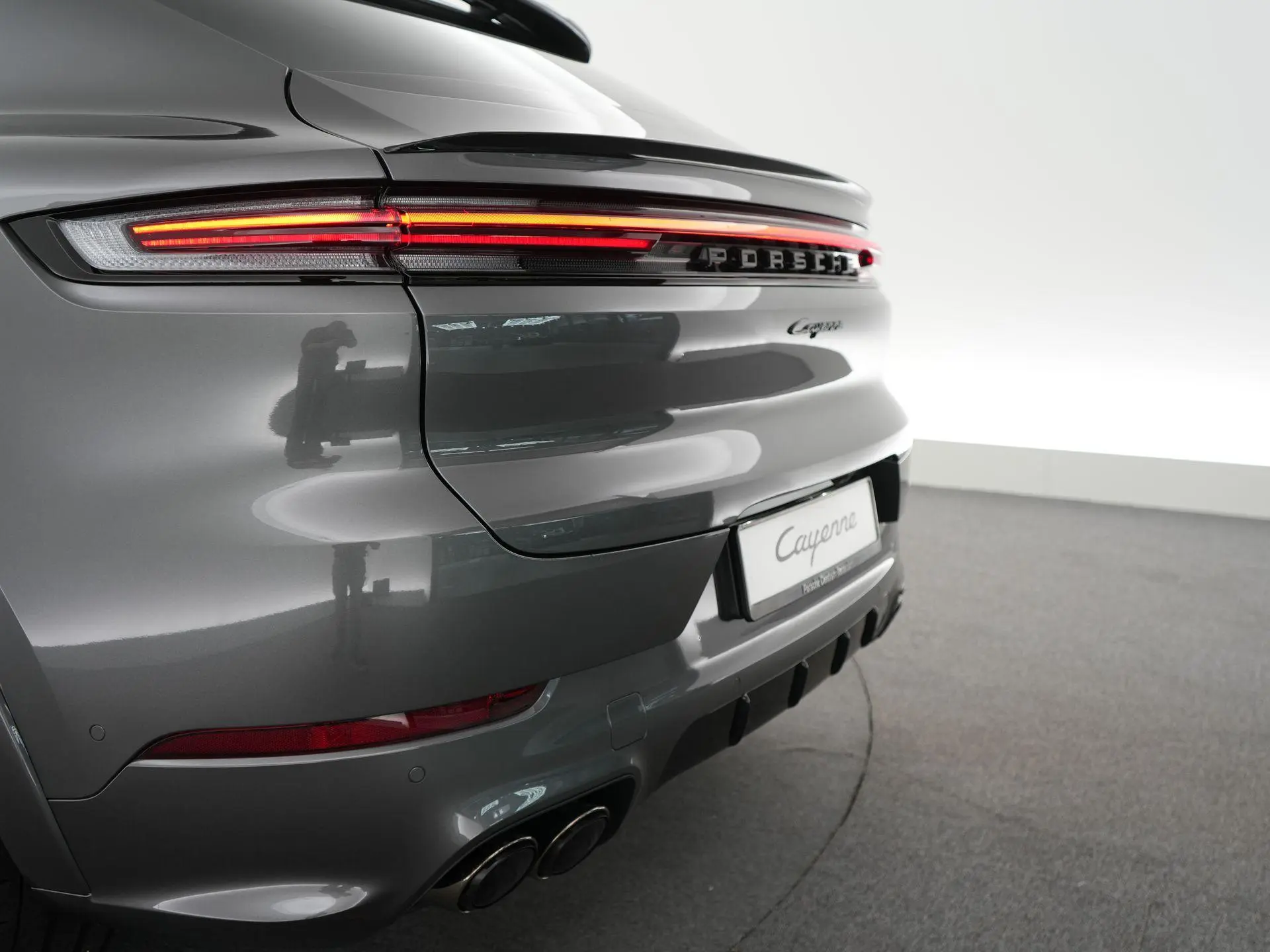 Cayenne Coupé 3.0 E-Hybrid Black Edition