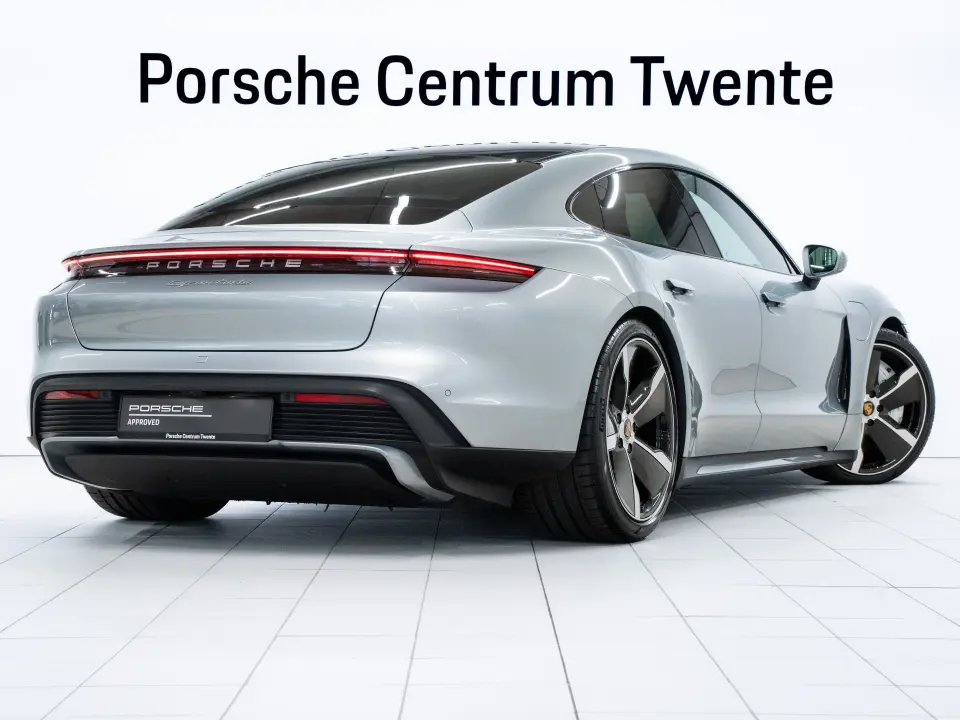 Porsche Taycan Turbo
