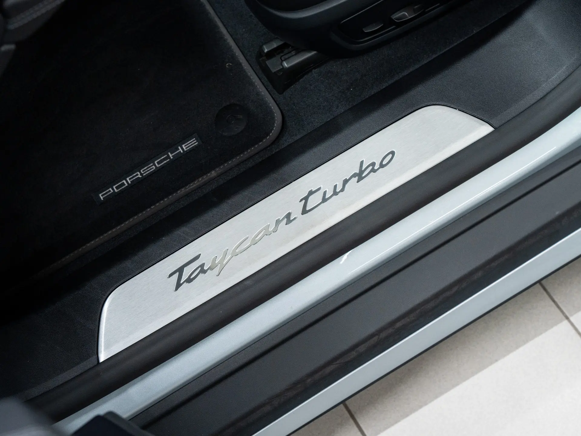 Taycan Turbo