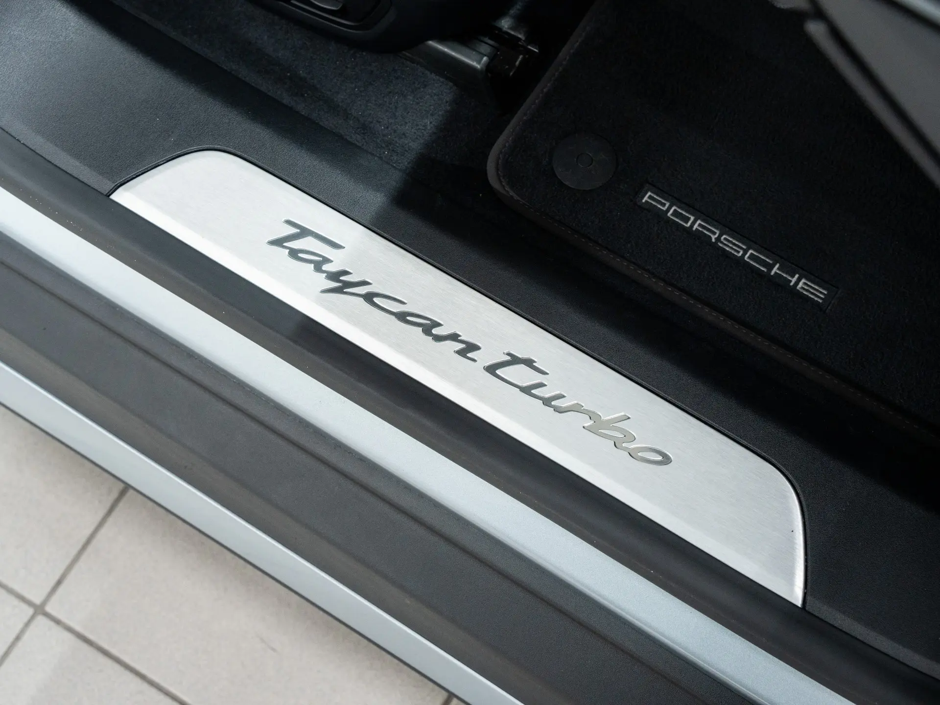 Taycan Turbo