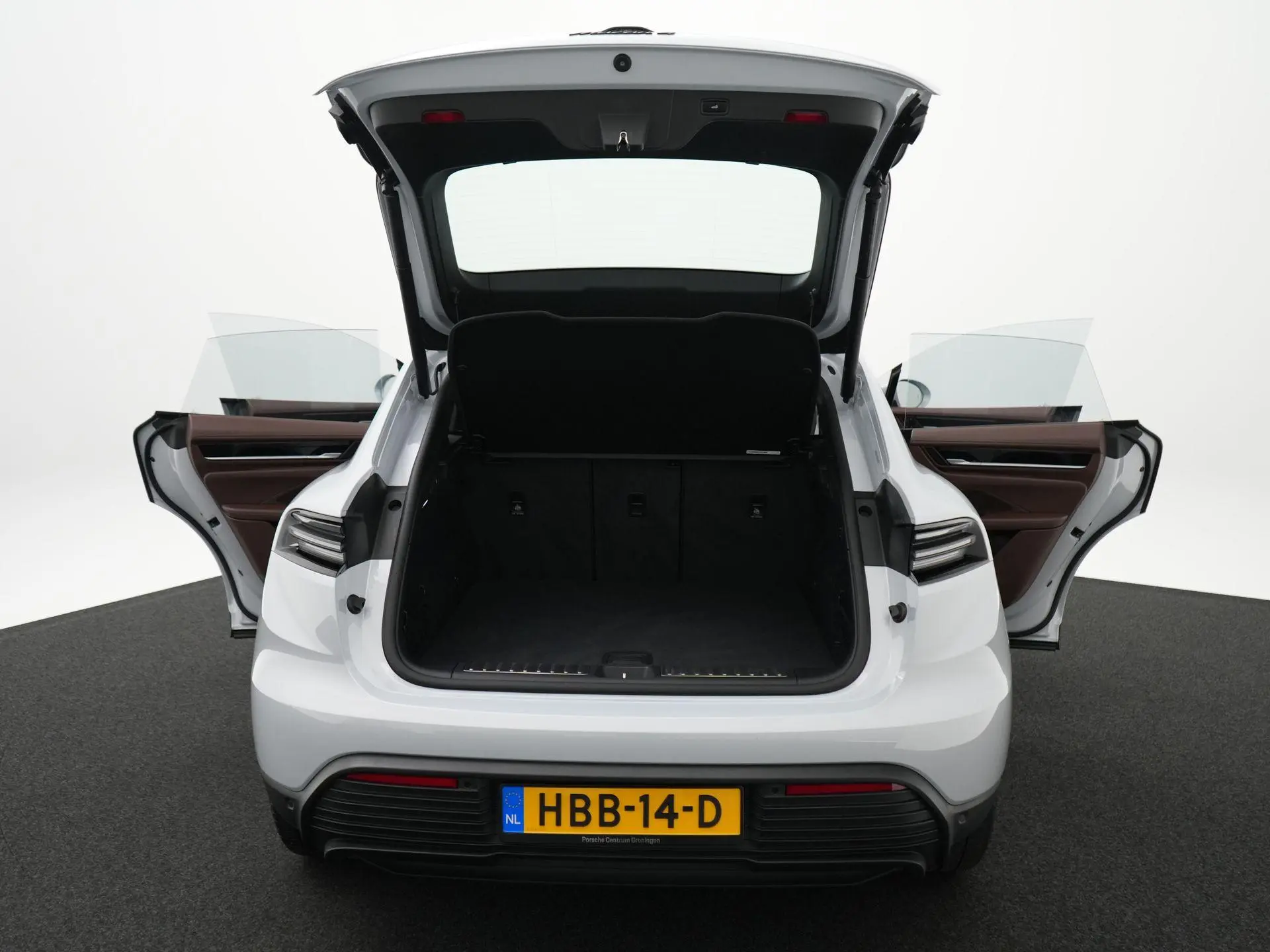 Macan 4