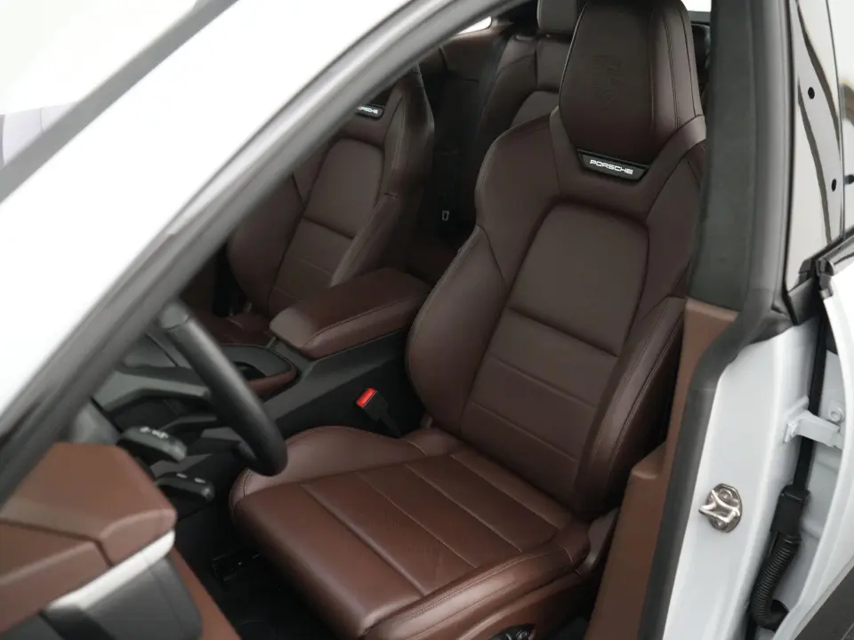 Macan 4