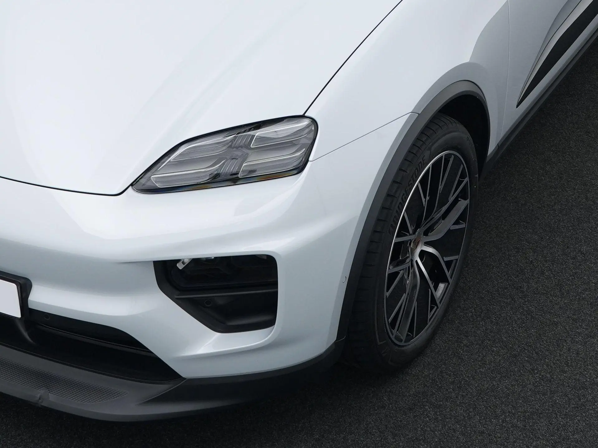 Macan 4