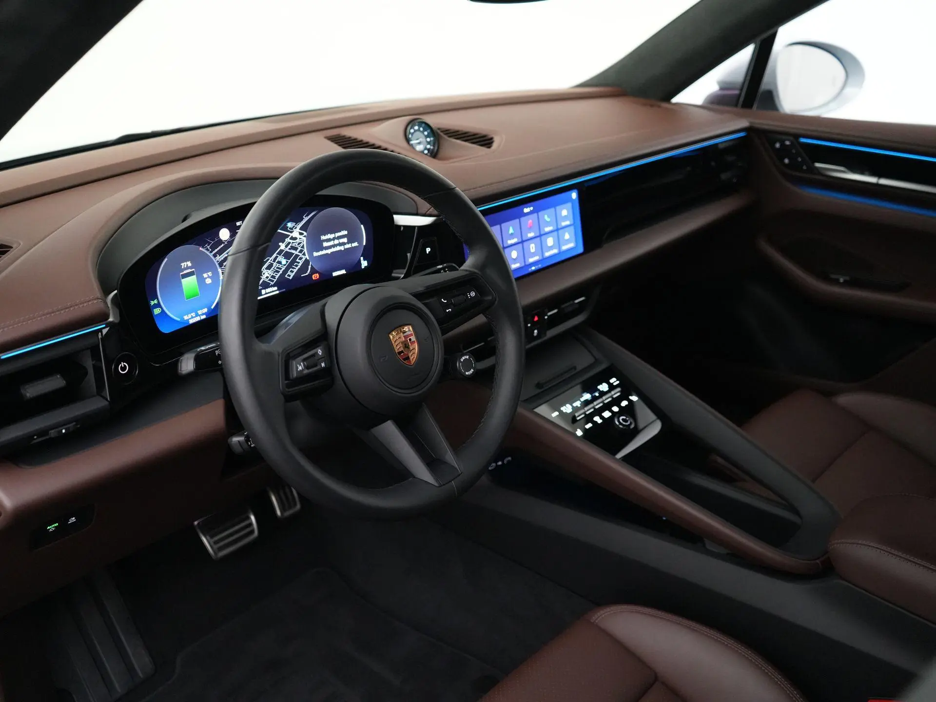 Macan 4