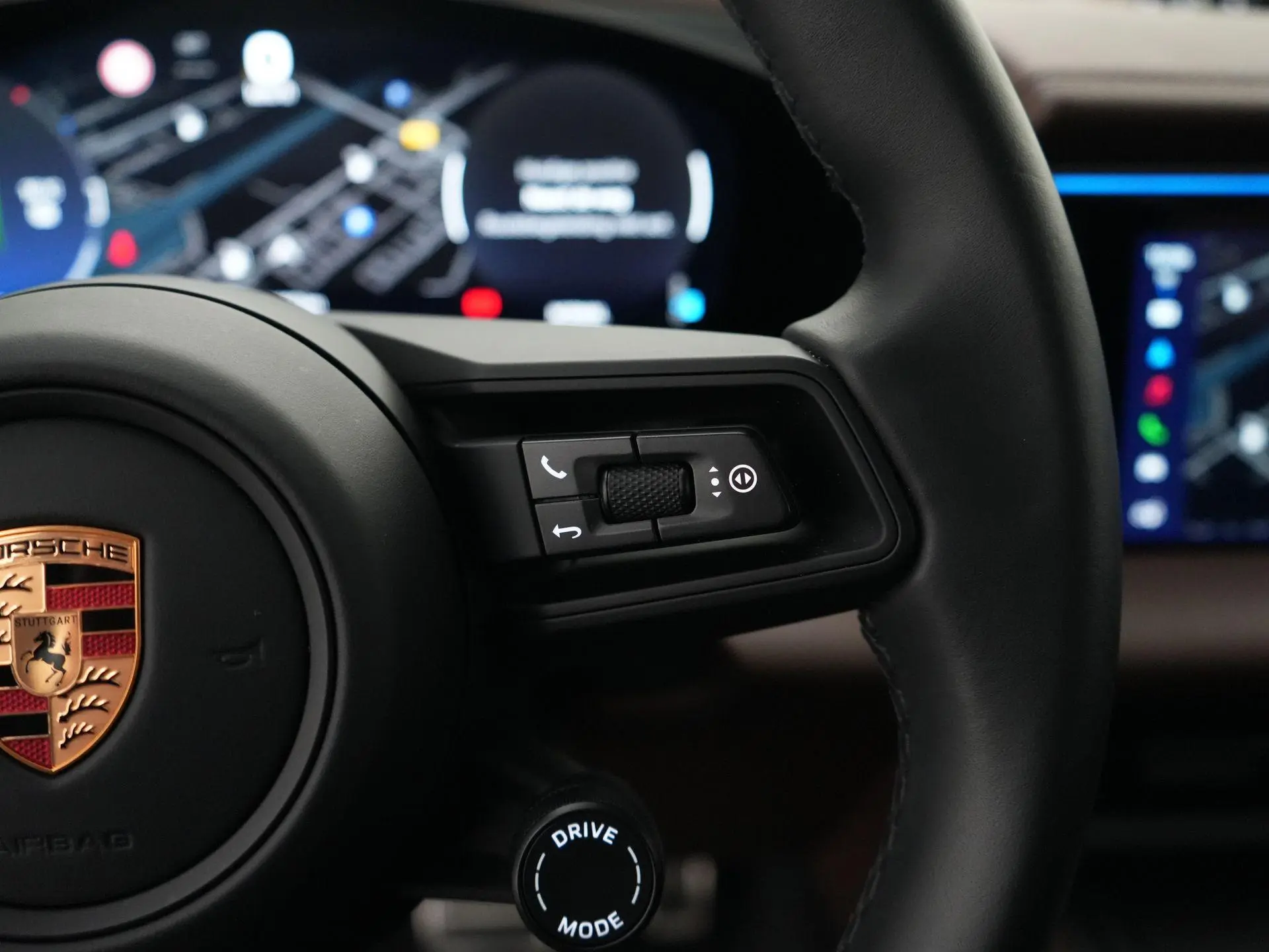 Macan 4