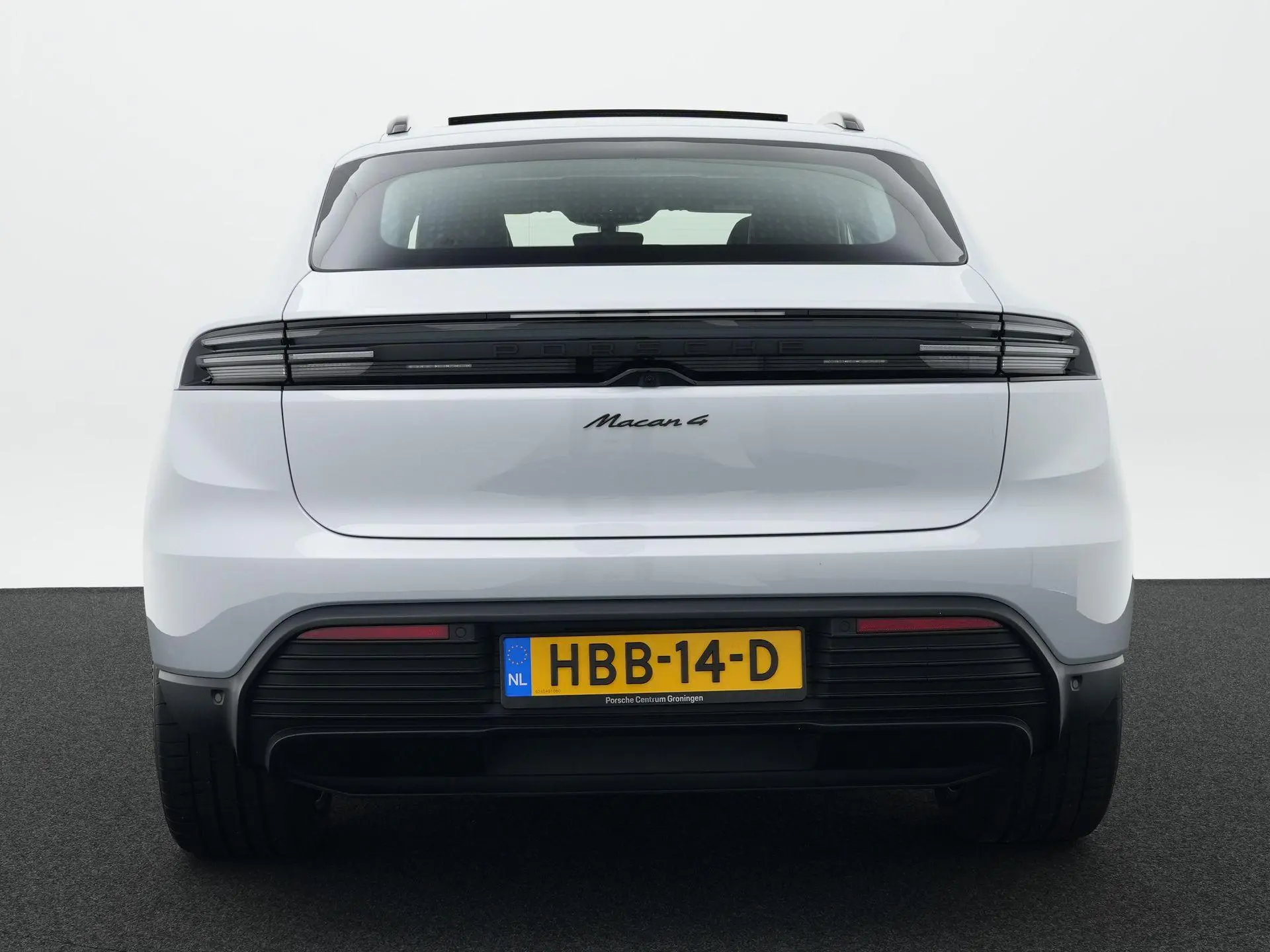 Macan 4