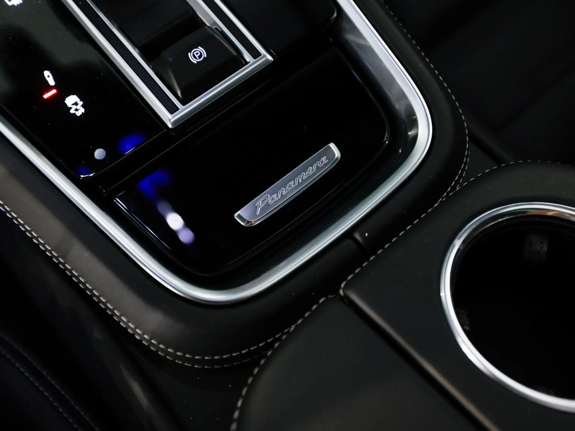 Panamera Sport Turismo 4 E-Hybrid Platinum Edition