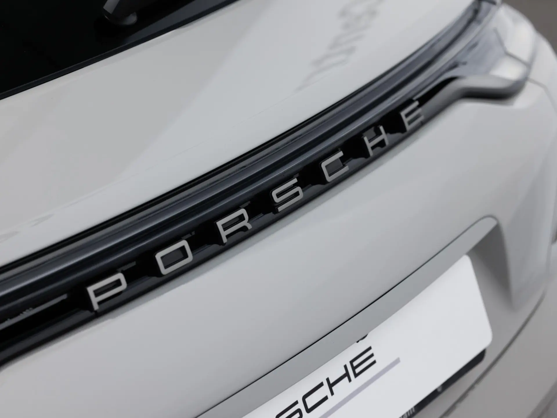 Panamera Sport Turismo 4 E-Hybrid Platinum Edition