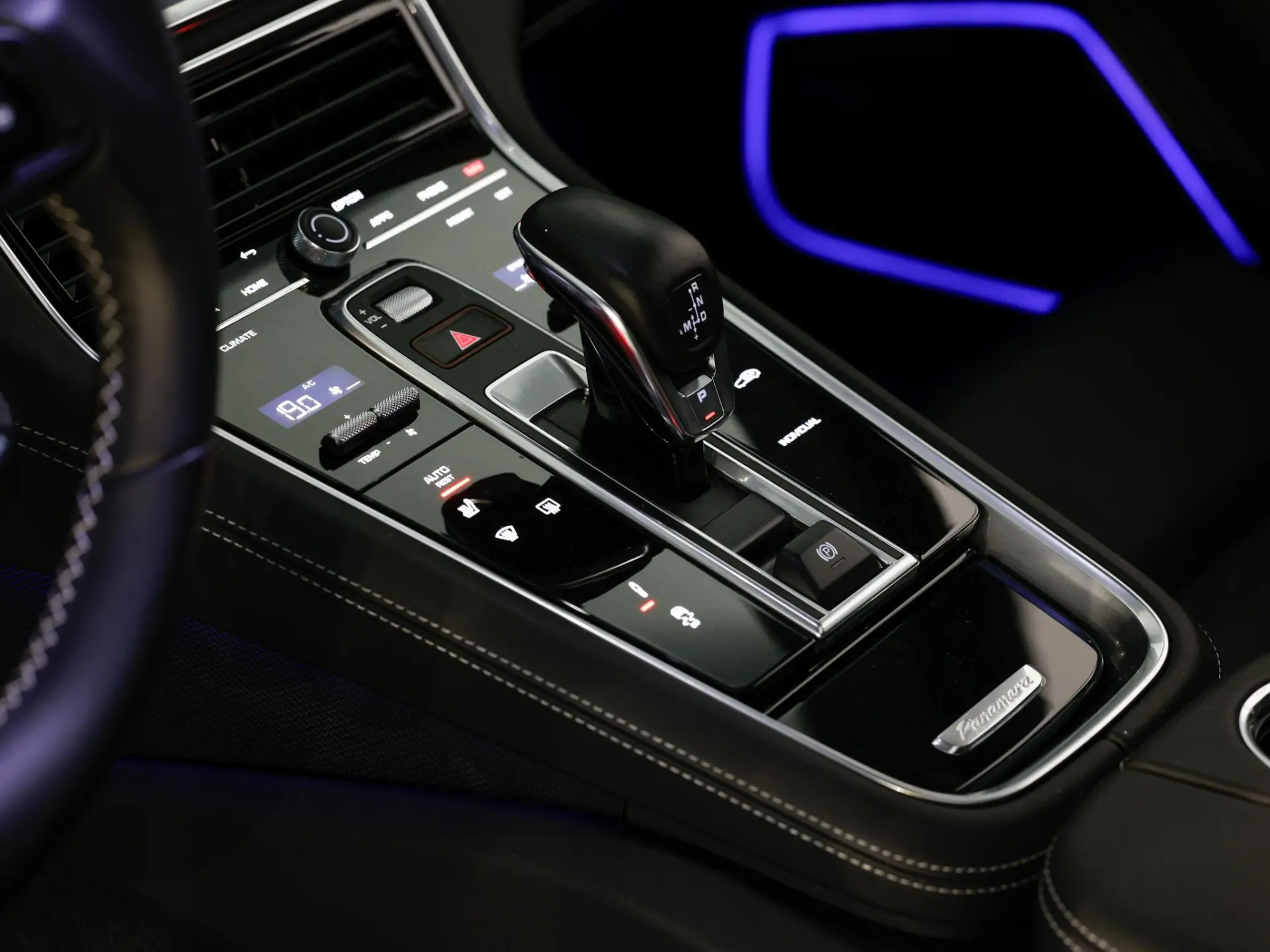 Panamera Sport Turismo 4 E-Hybrid Platinum Edition