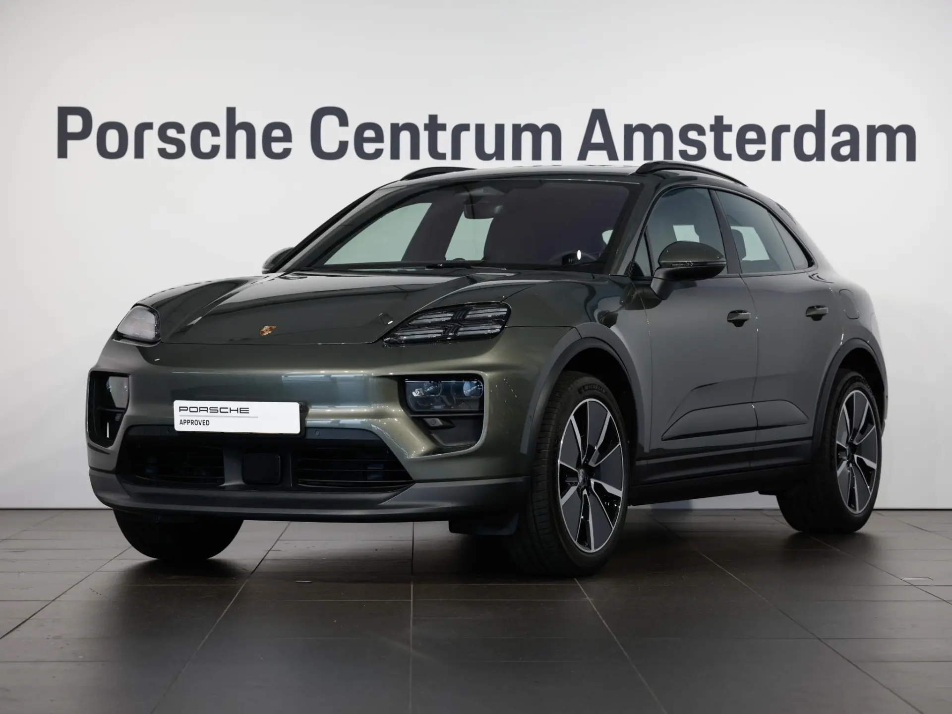 Macan 4