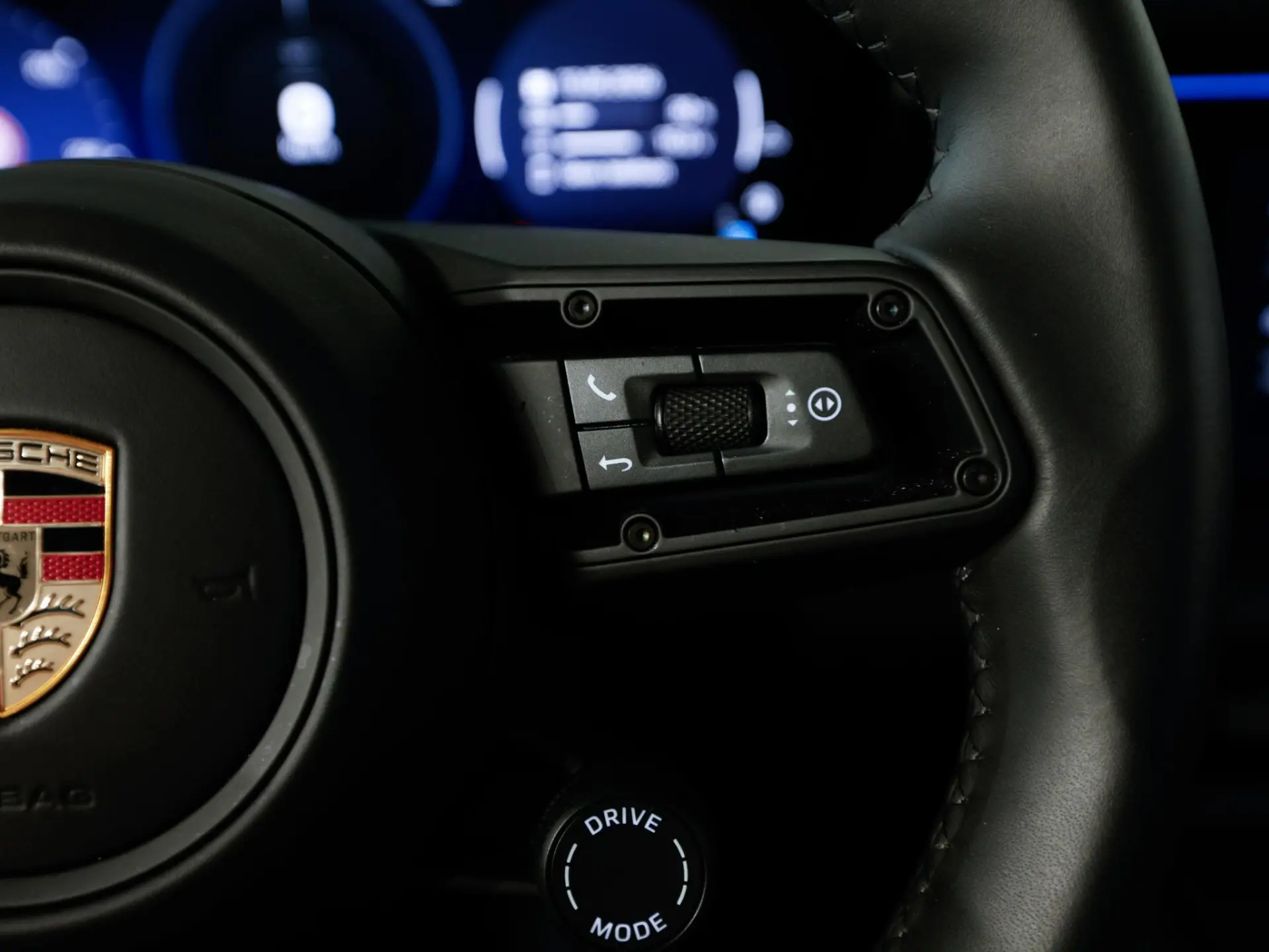 Macan 4