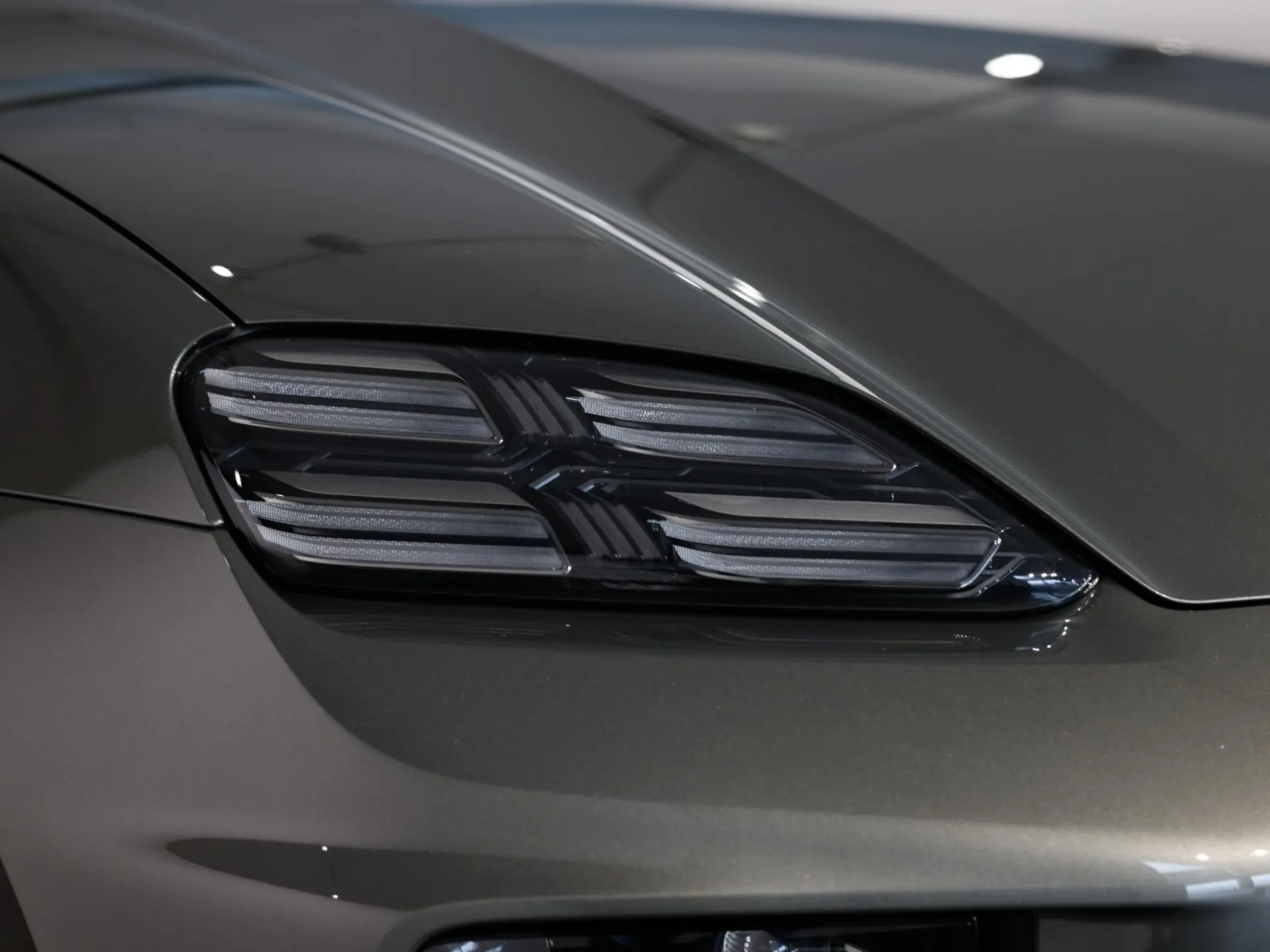 Macan 4
