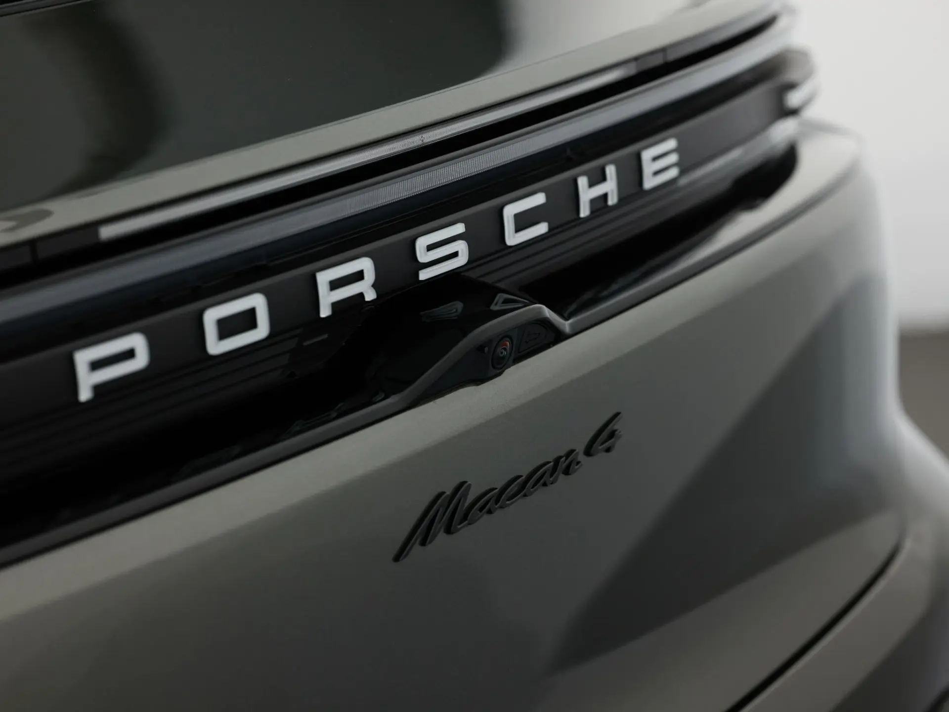 Macan 4