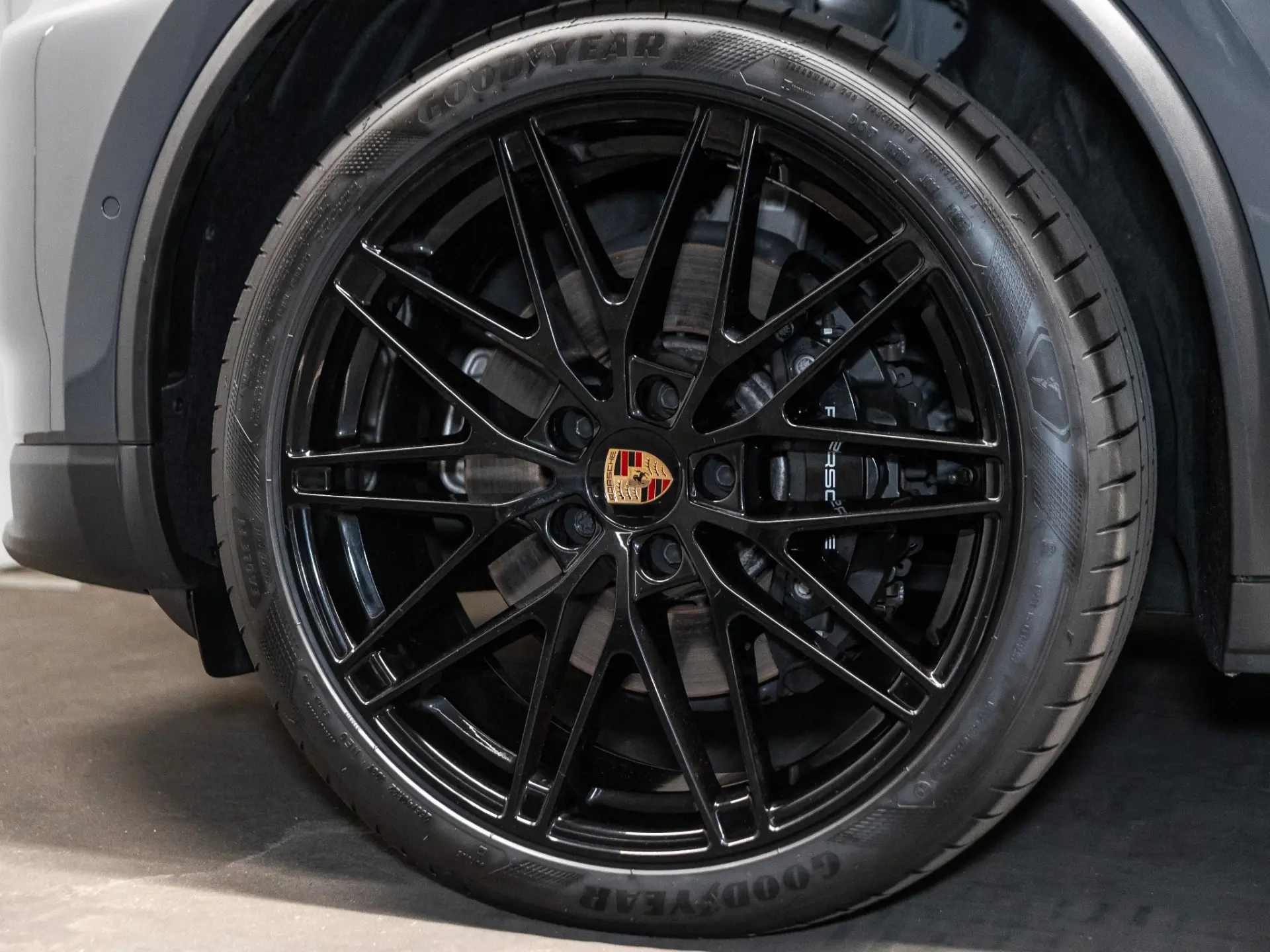 Macan 4 S 100 kWh