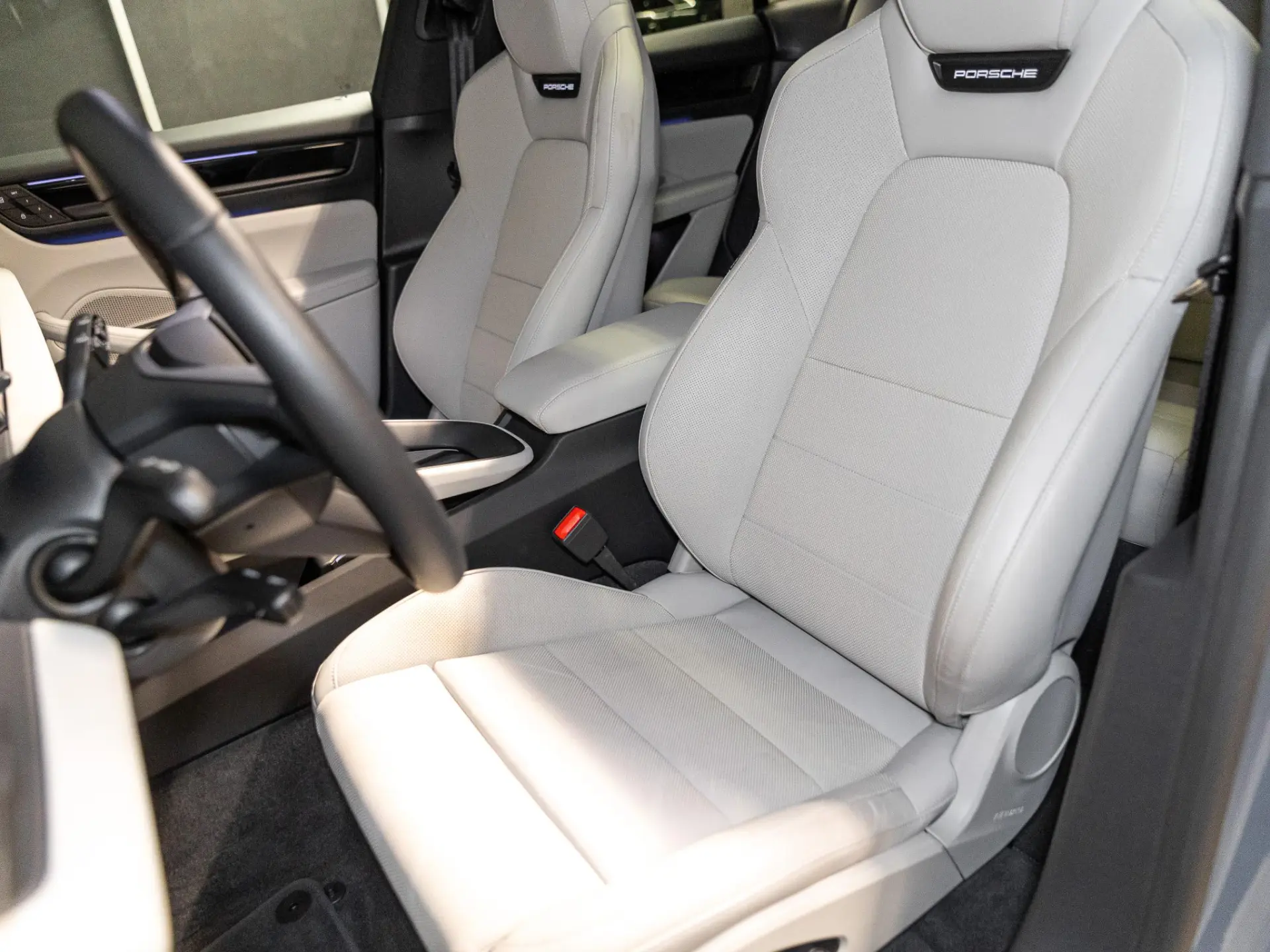 Macan 4 S 100 kWh