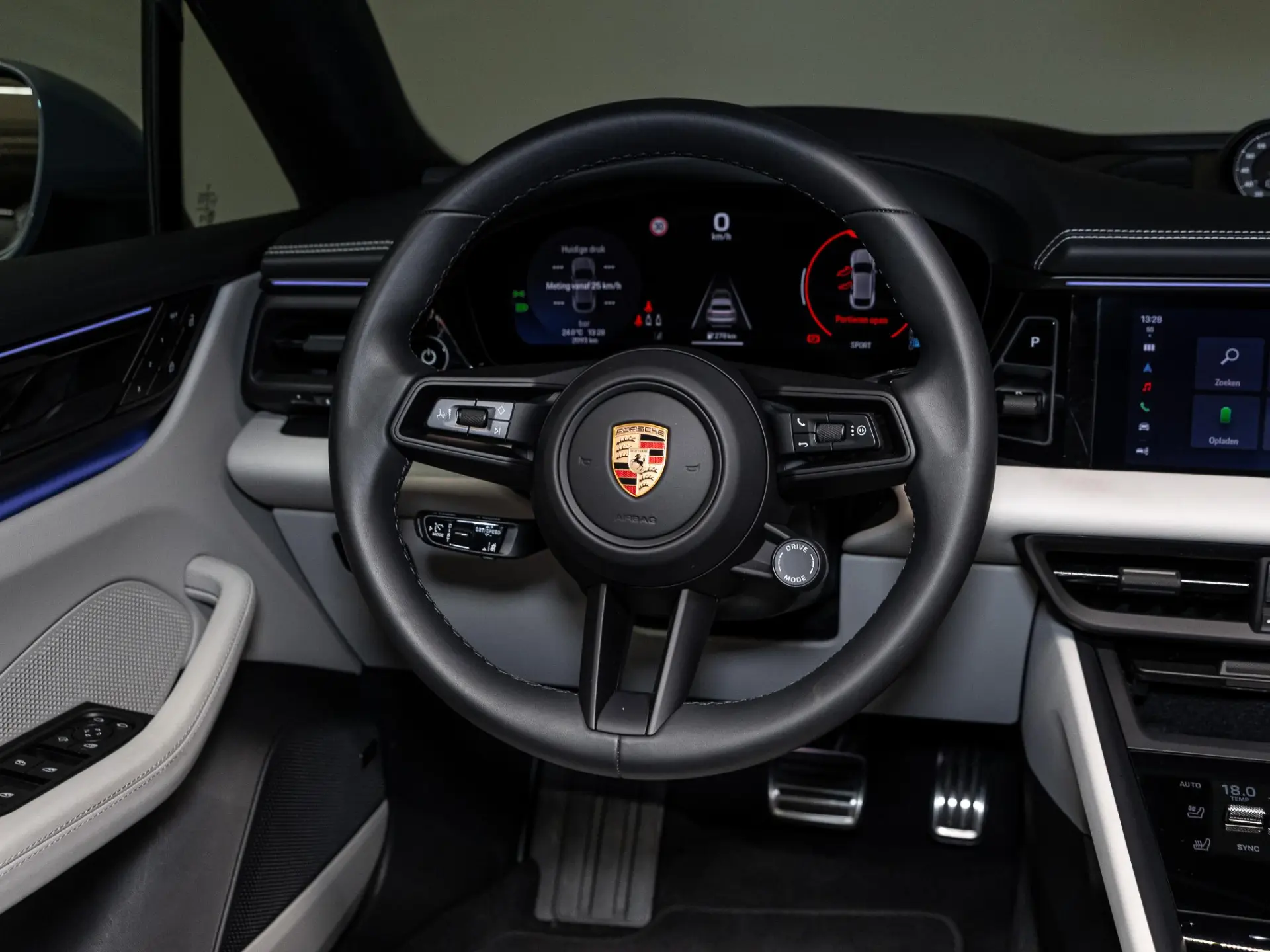 Macan 4 S 100 kWh