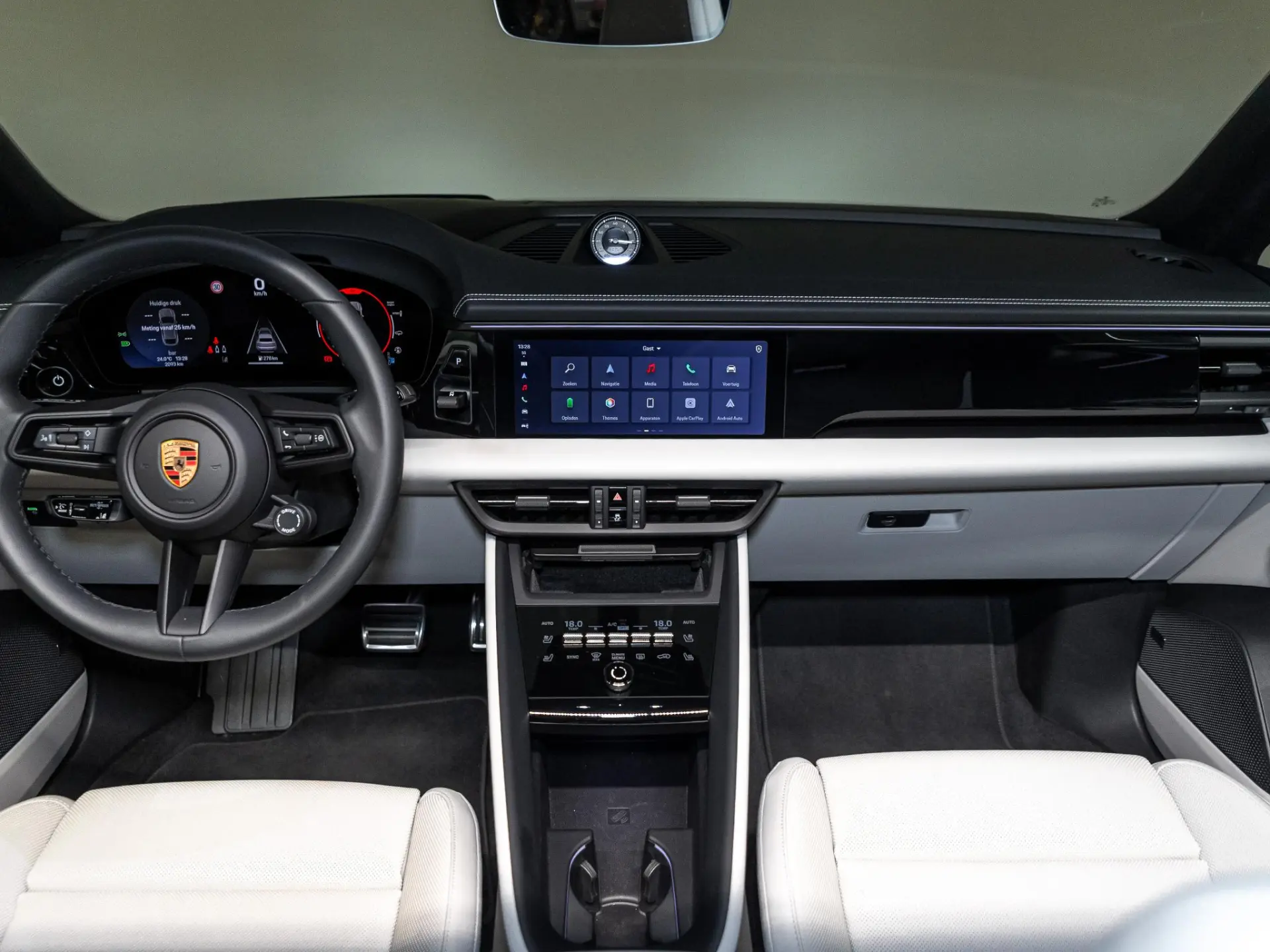 Macan 4 S 100 kWh