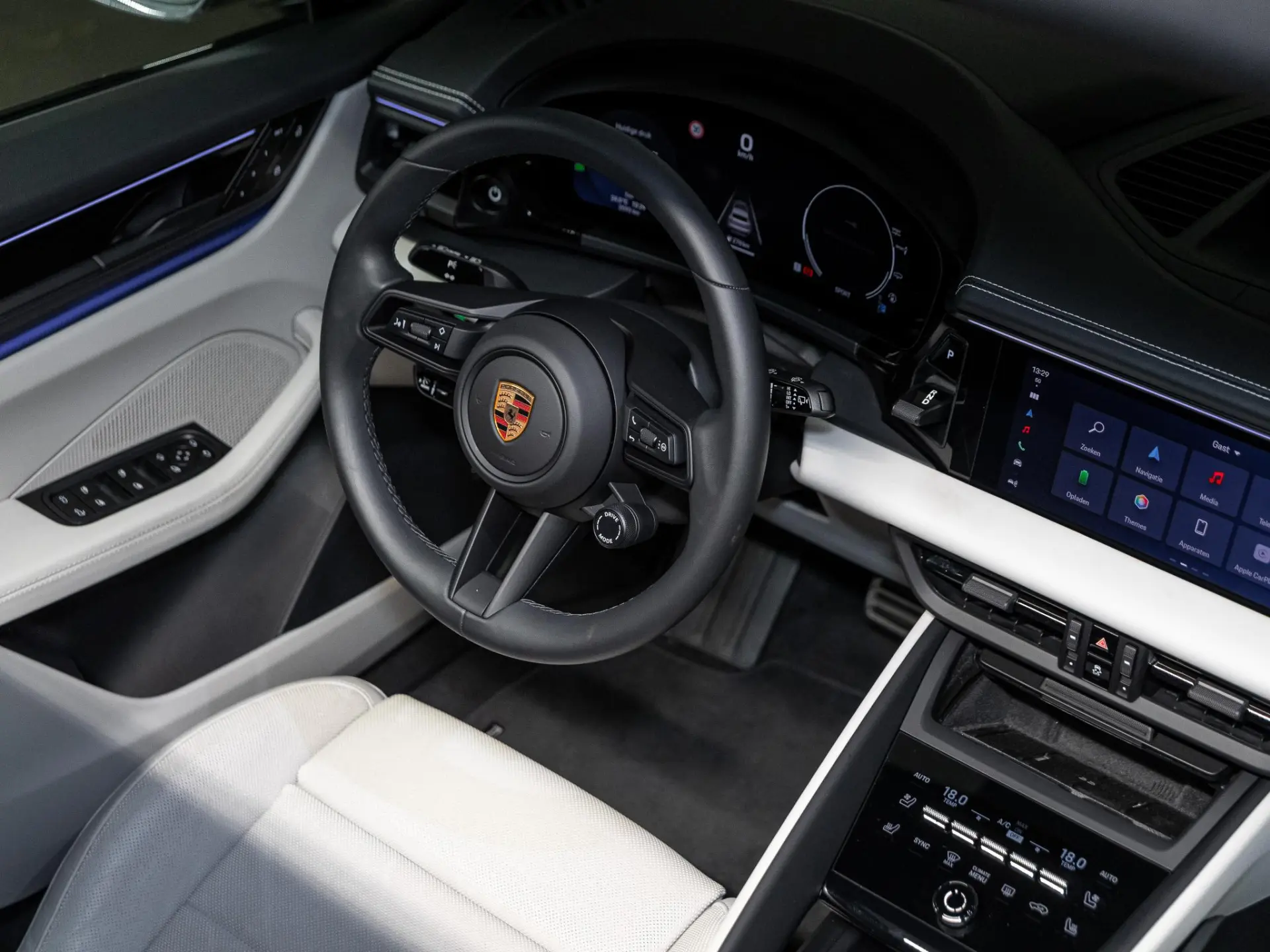 Macan 4 S 100 kWh