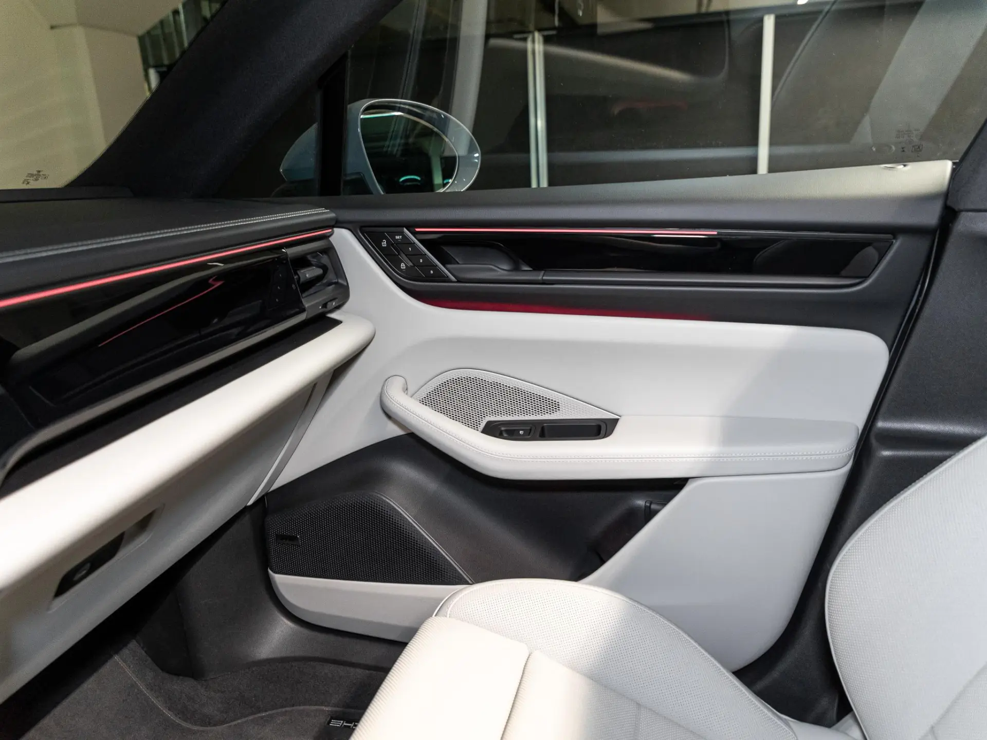 Macan 4 S 100 kWh