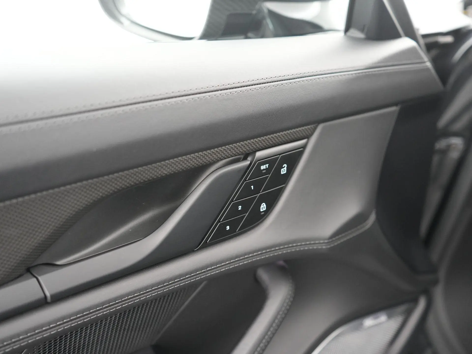 Taycan Cross Turismo Turbo S 93 kWh