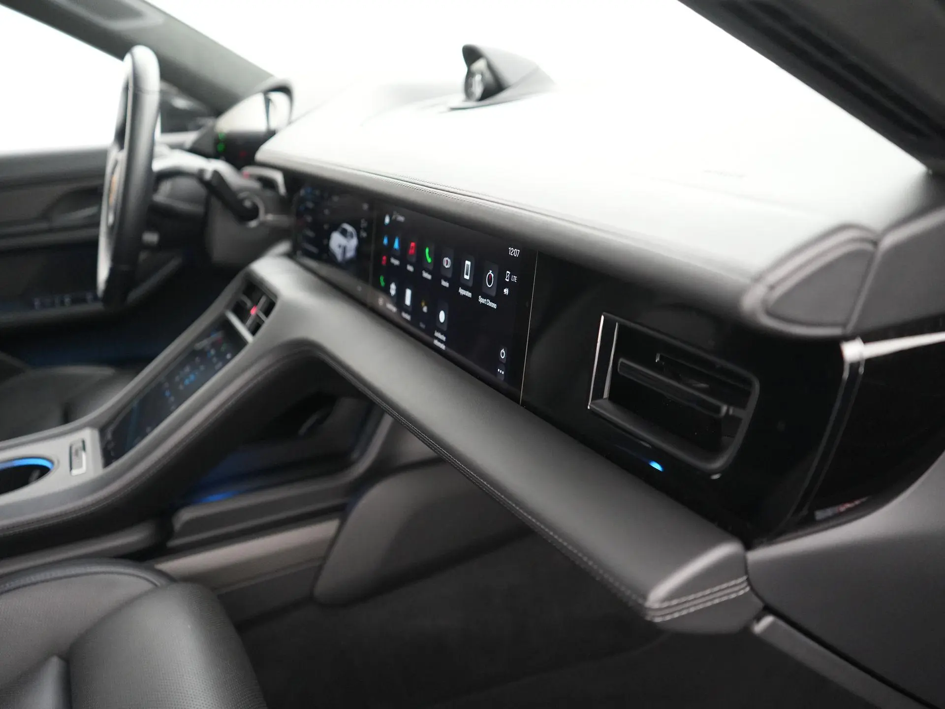 Taycan Cross Turismo Turbo S 93 kWh