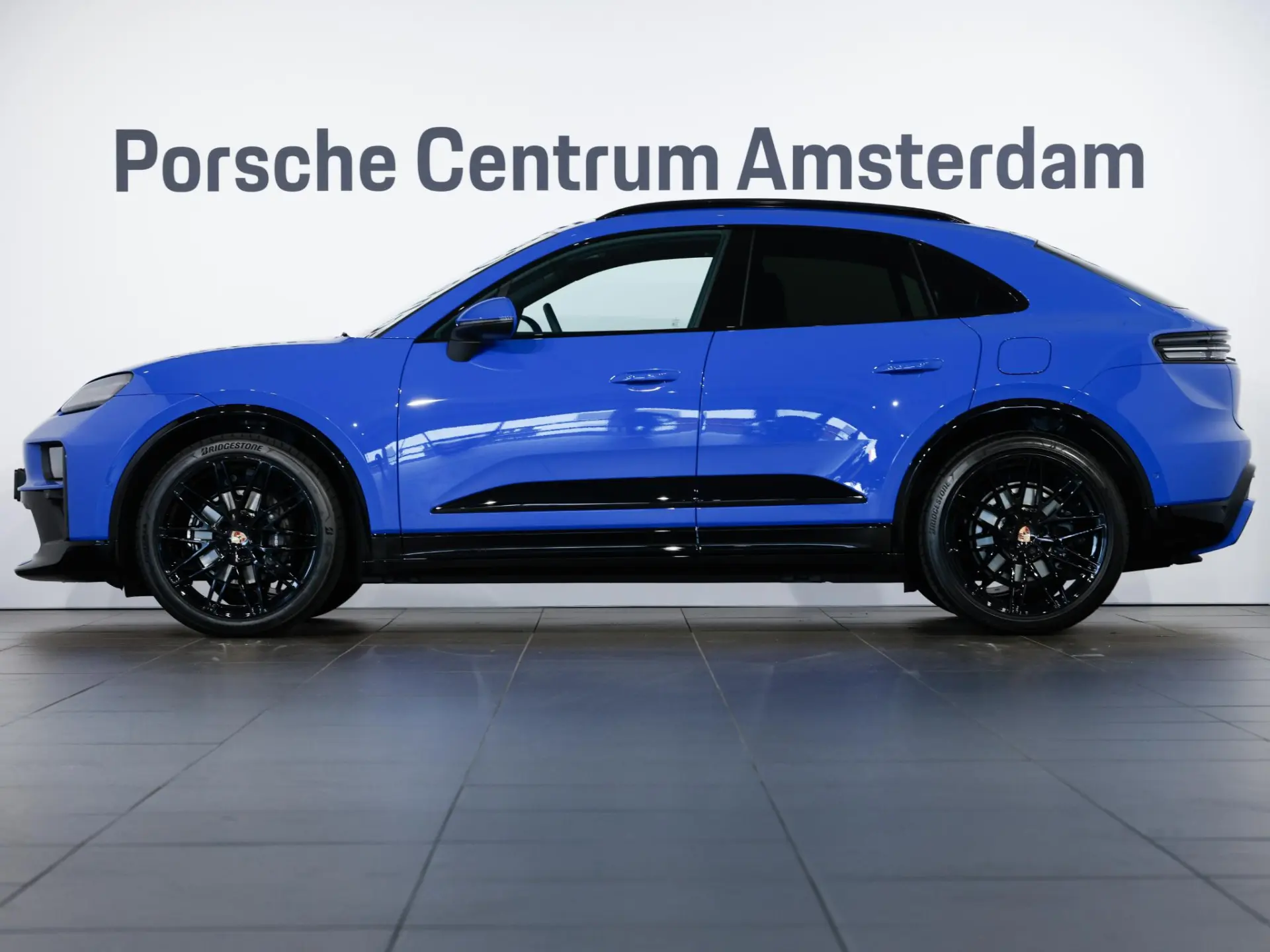 Macan 4