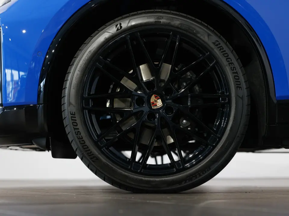 Macan 4