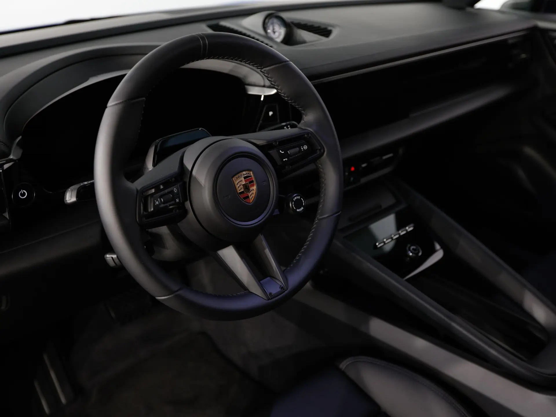 Macan 4