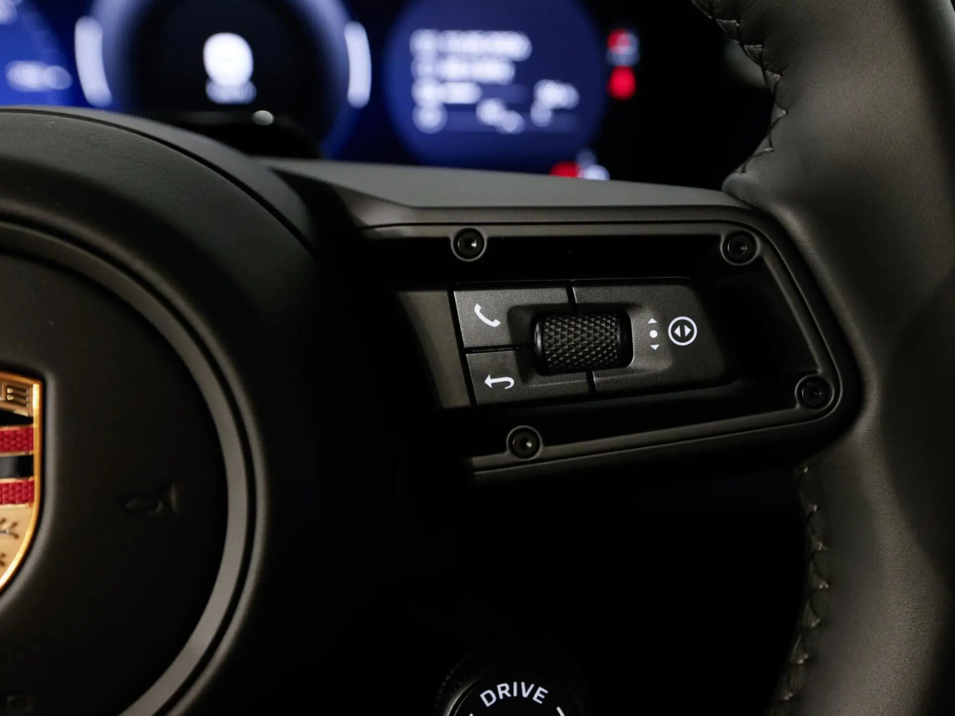Macan 4