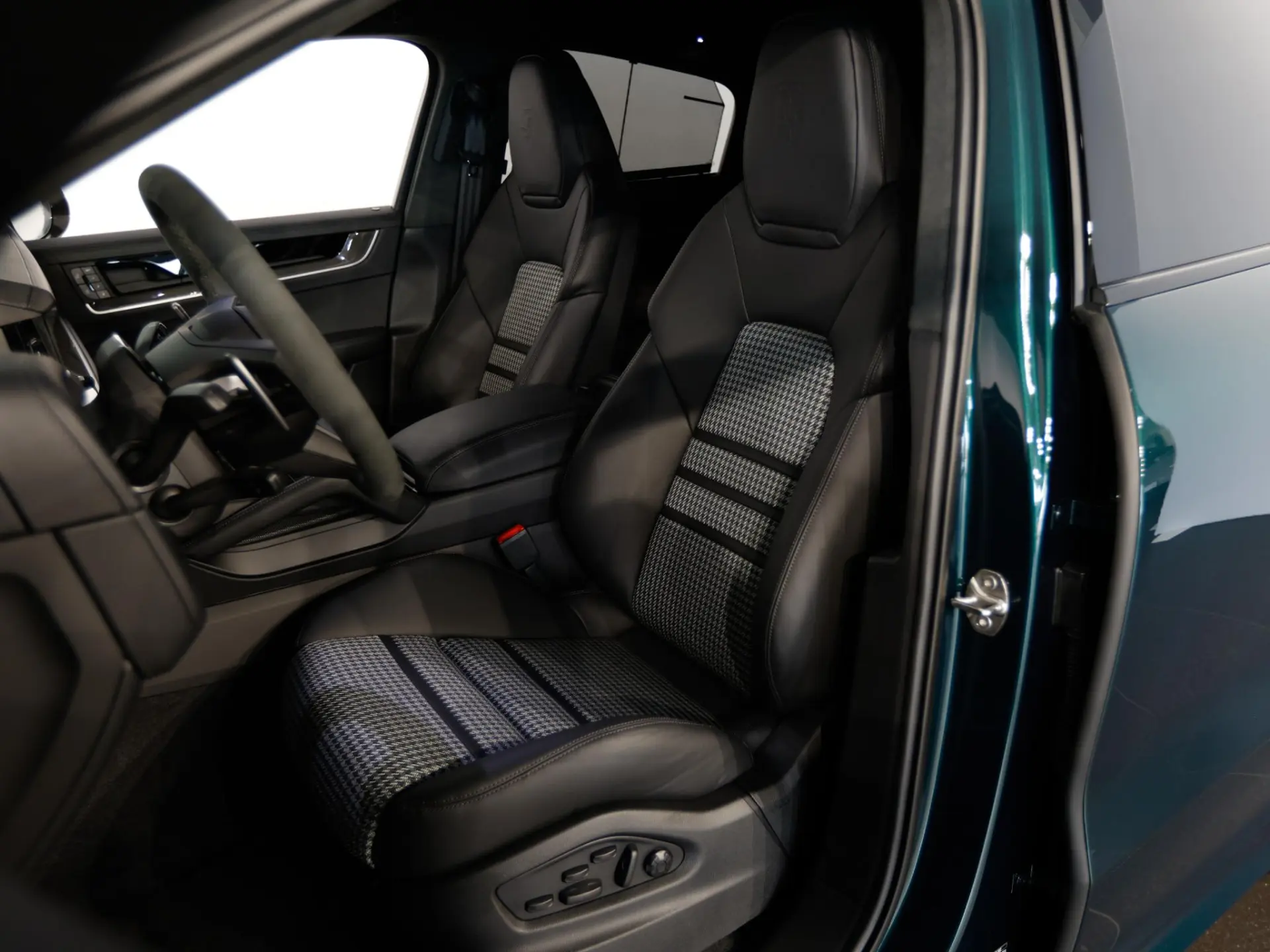 Cayenne Coupé Turbo E-Hybrid