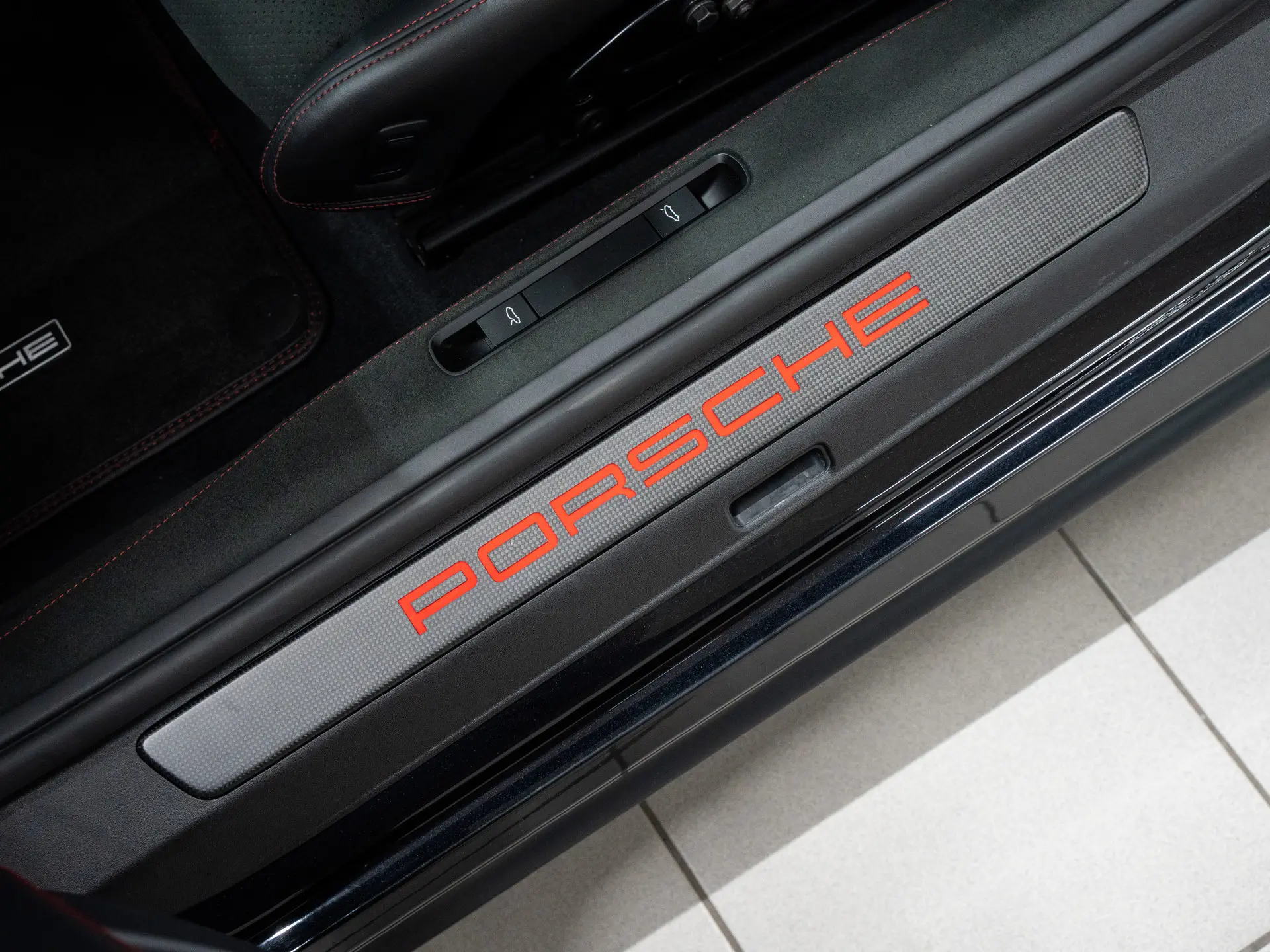 911 Carrera 4 GTS