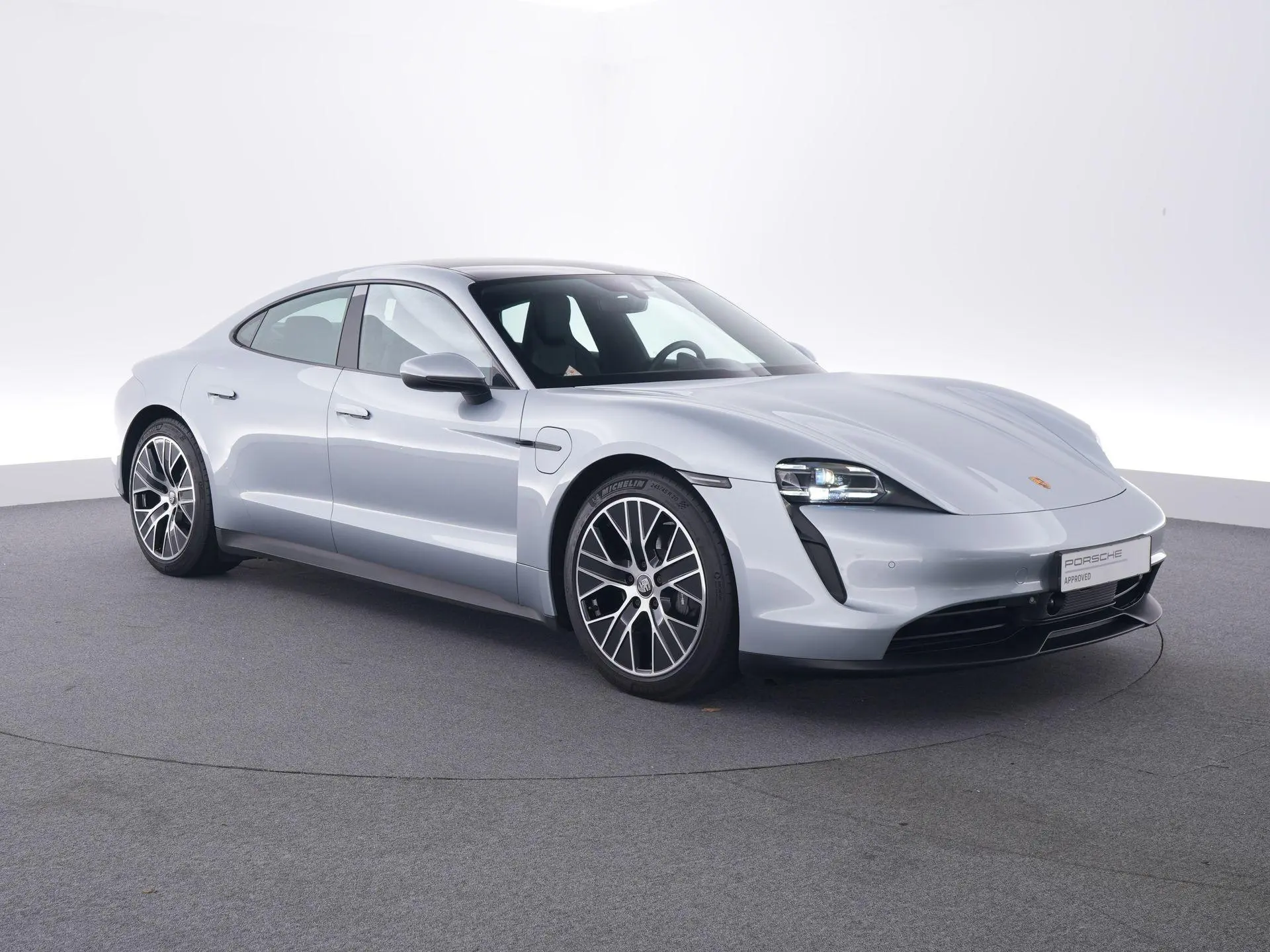 Taycan Performance 84 kWh