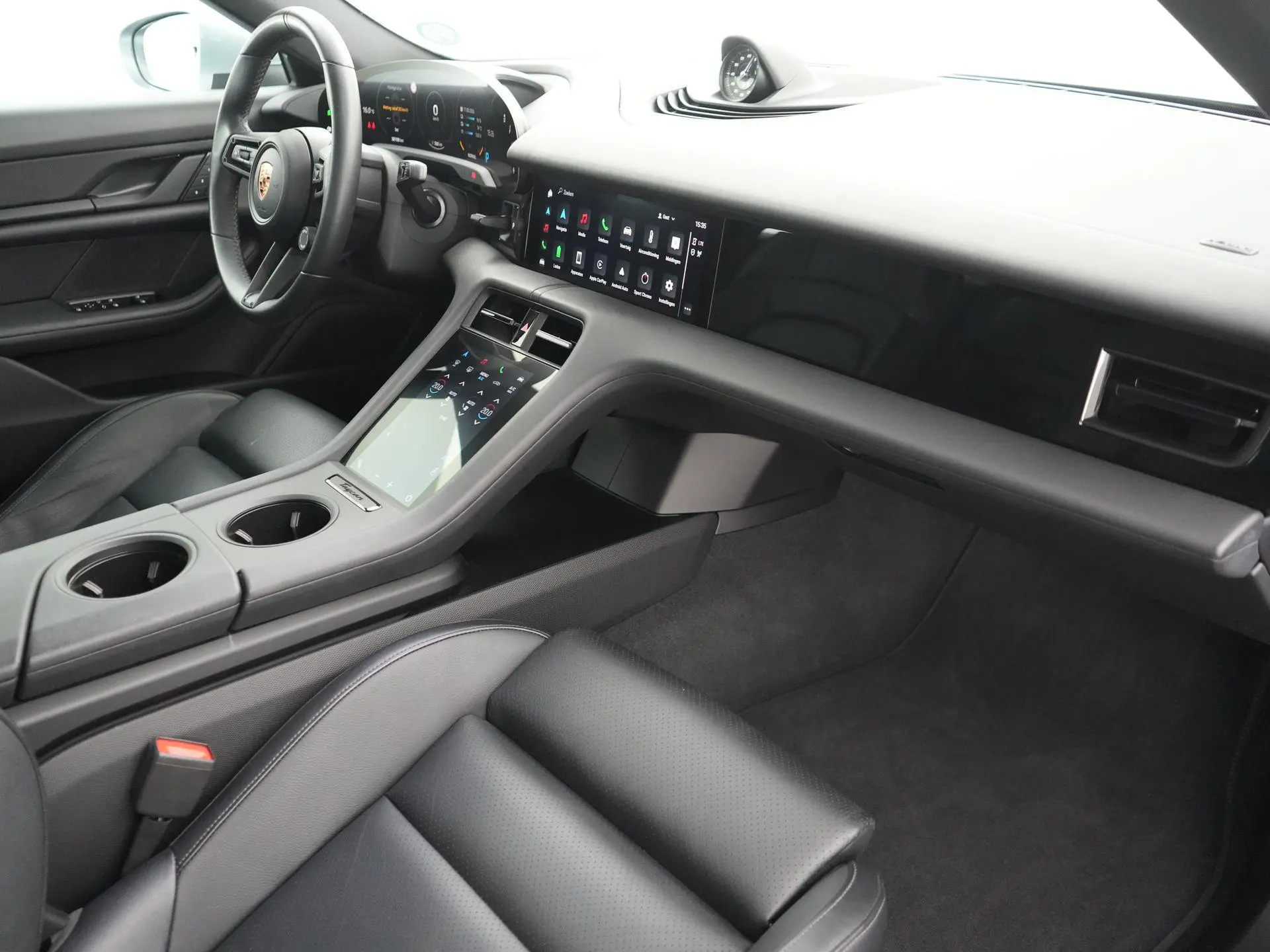 Taycan Performance 84 kWh
