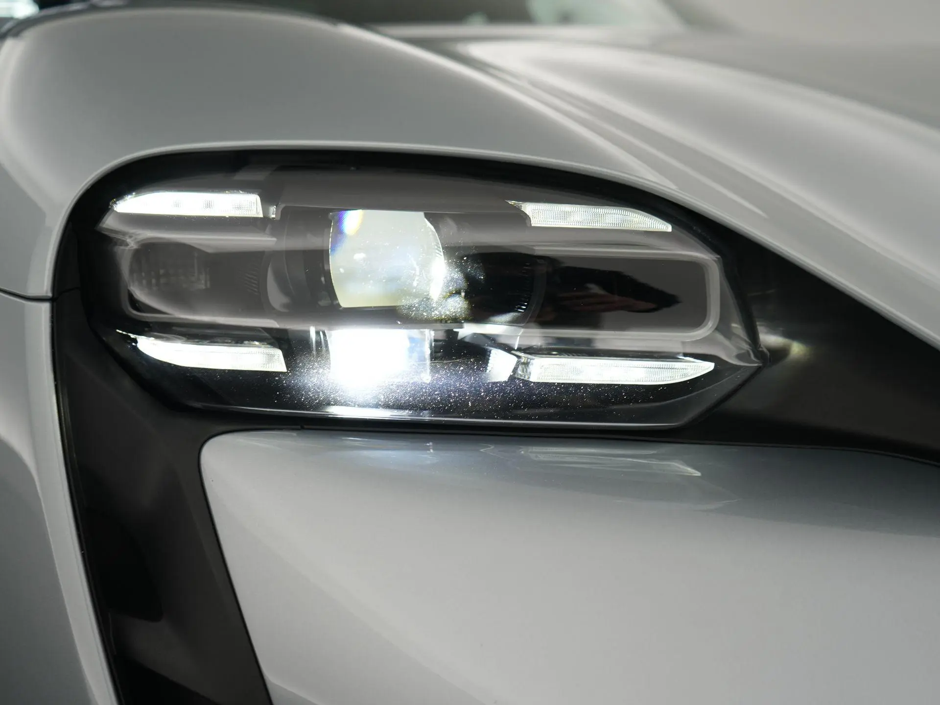 Taycan Performance 84 kWh