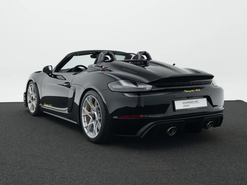 Porsche 718 Spyder RS