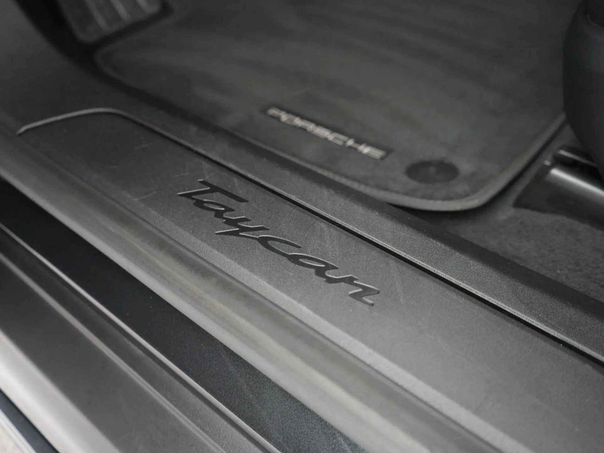 Taycan Performance 84 kWh
