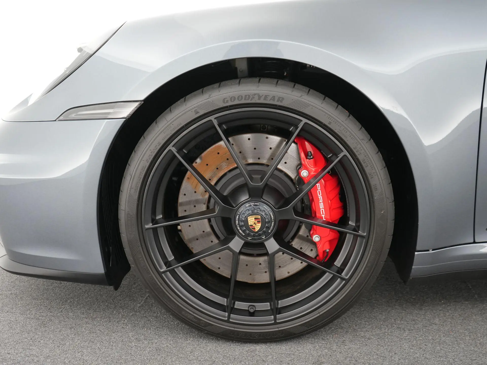 911 3.6 T-Hybrid Carrera 4 GTS