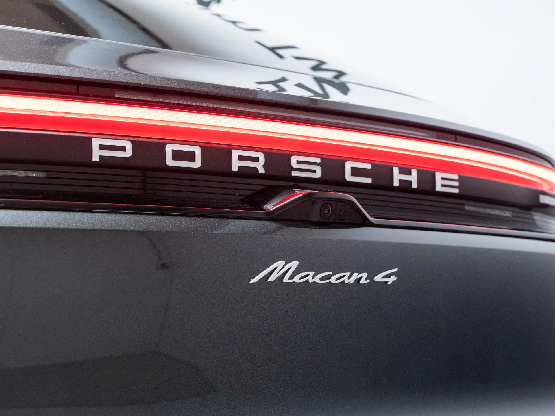 Macan 4