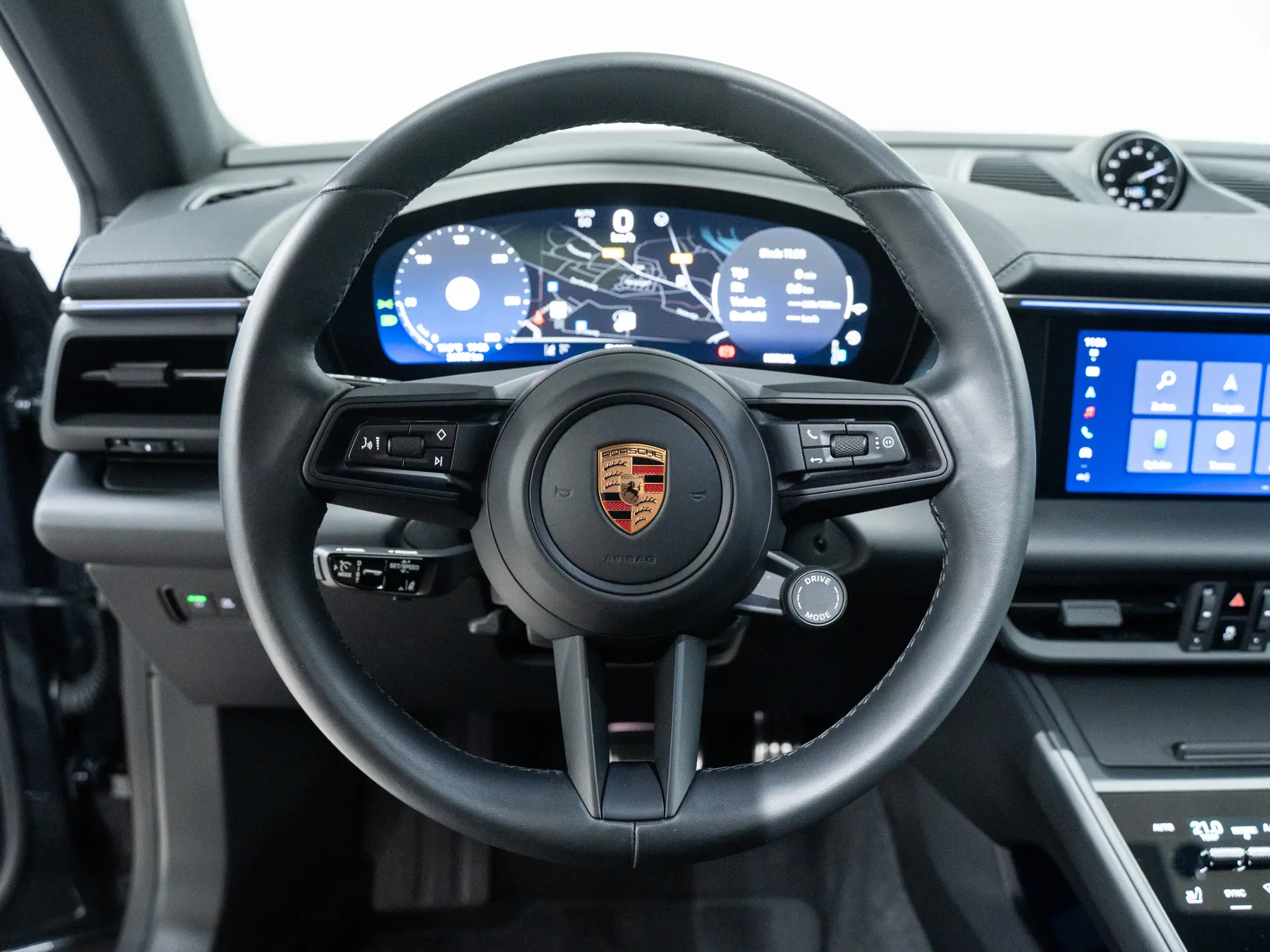 Macan 4