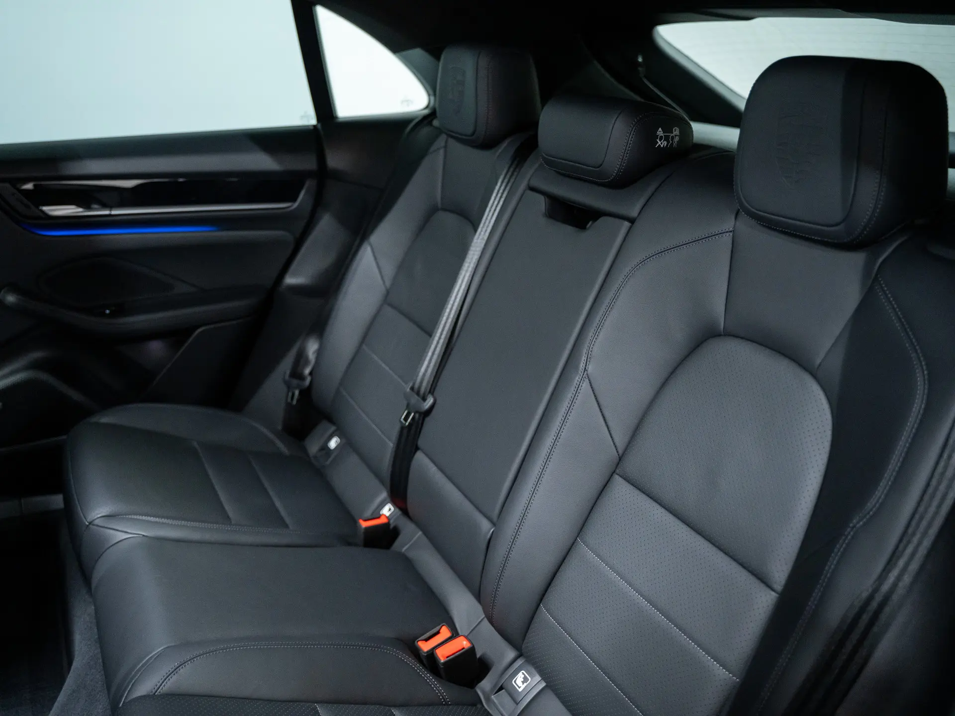 Macan 4