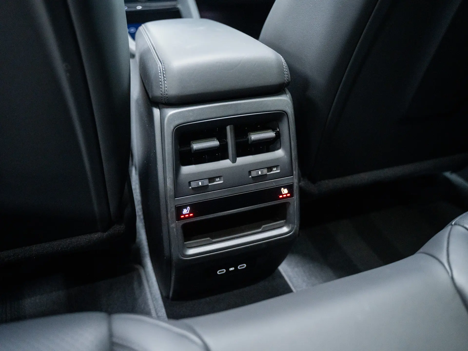 Macan 4