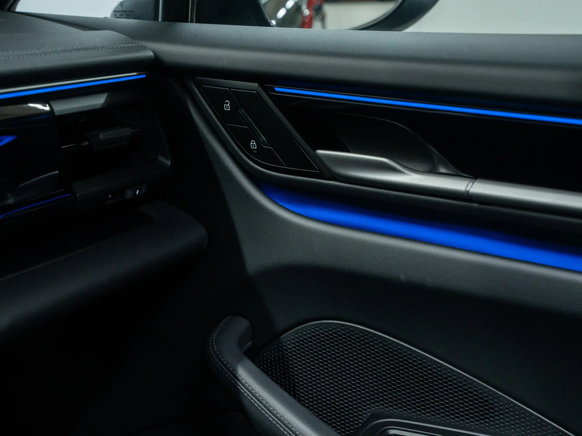 Macan 4